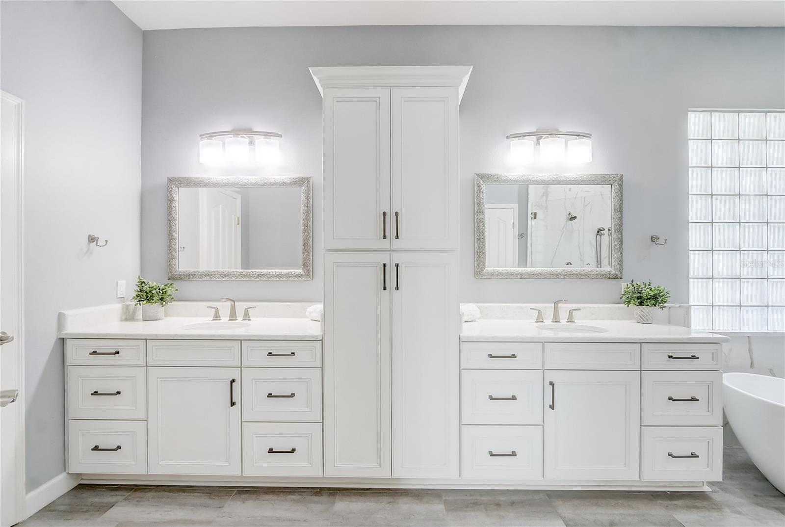 LAKESIDE PLACE ANNEX - Residential