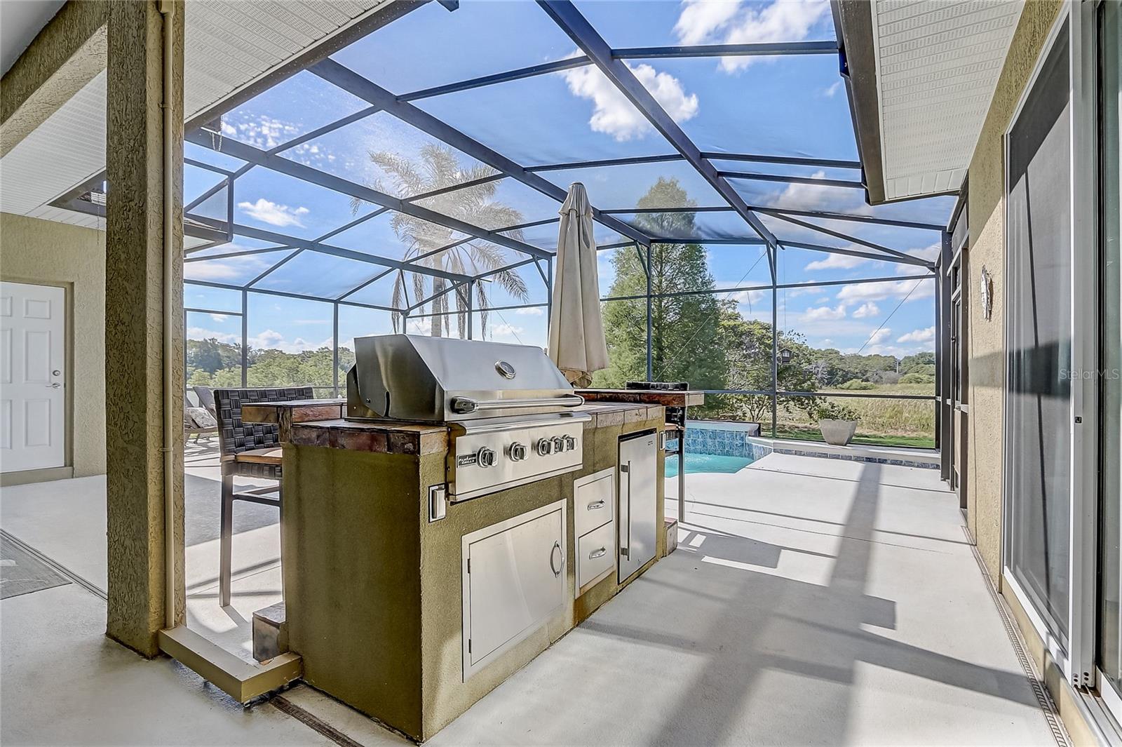 LAKESIDE PLACE ANNEX - Residential