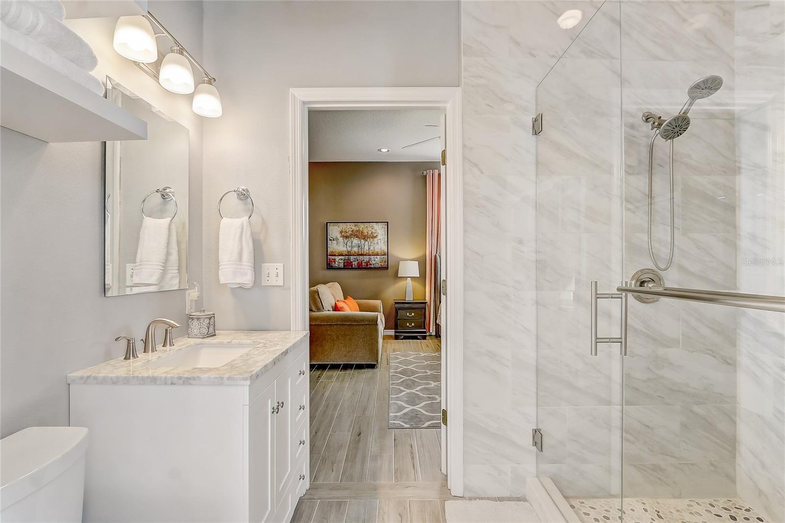 LAKESIDE PLACE ANNEX - Residential