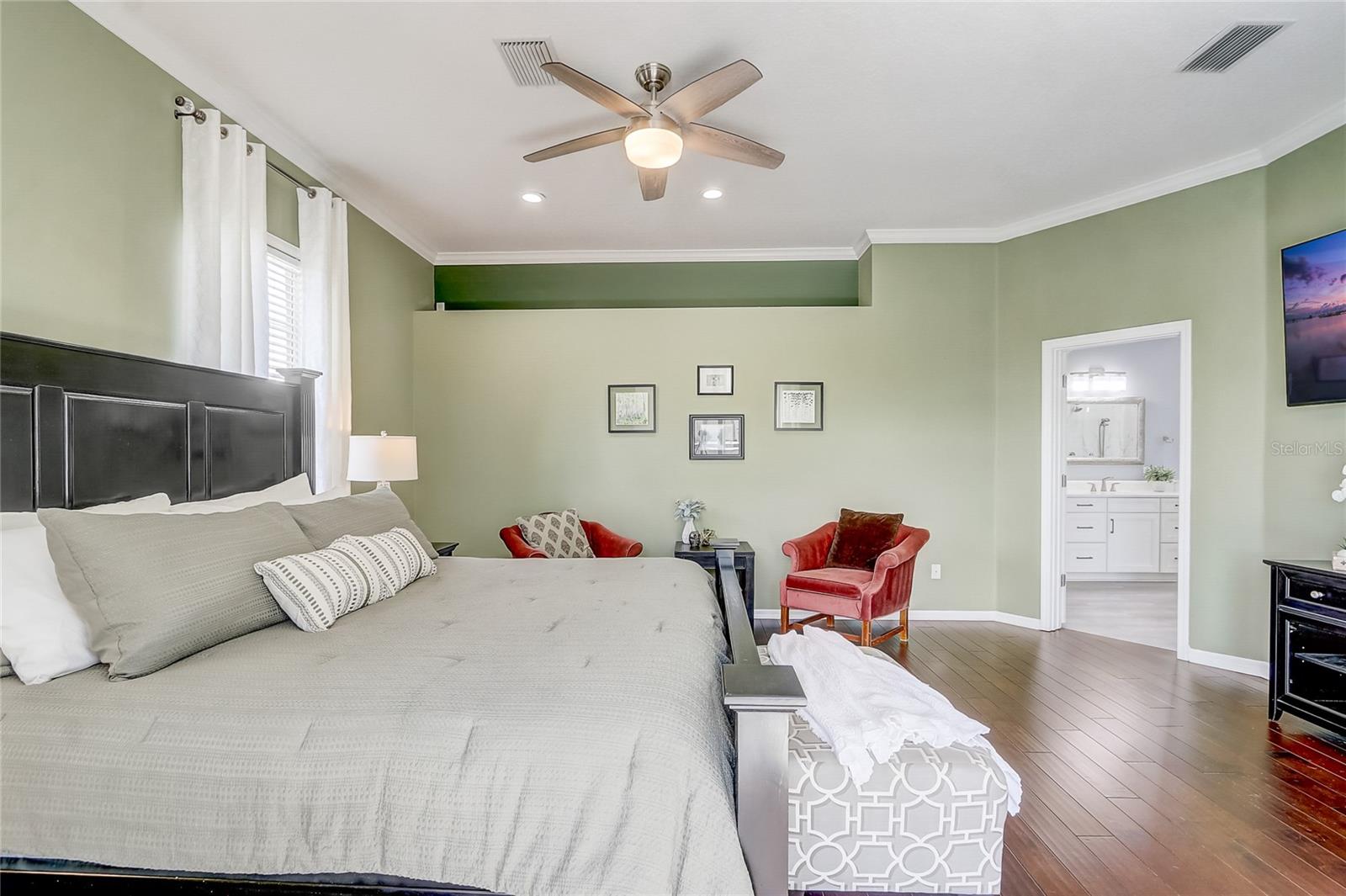 LAKESIDE PLACE ANNEX - Residential