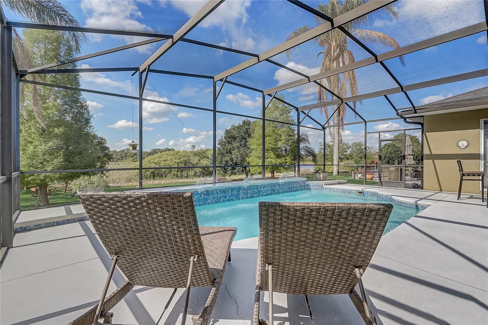 LAKESIDE PLACE ANNEX - Residential