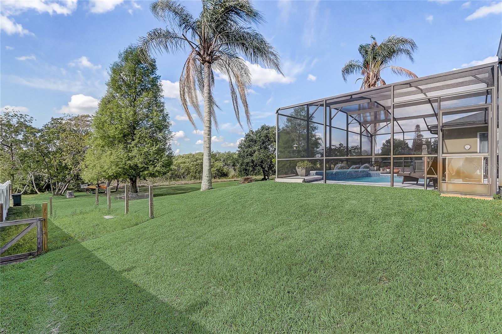 LAKESIDE PLACE ANNEX - Residential