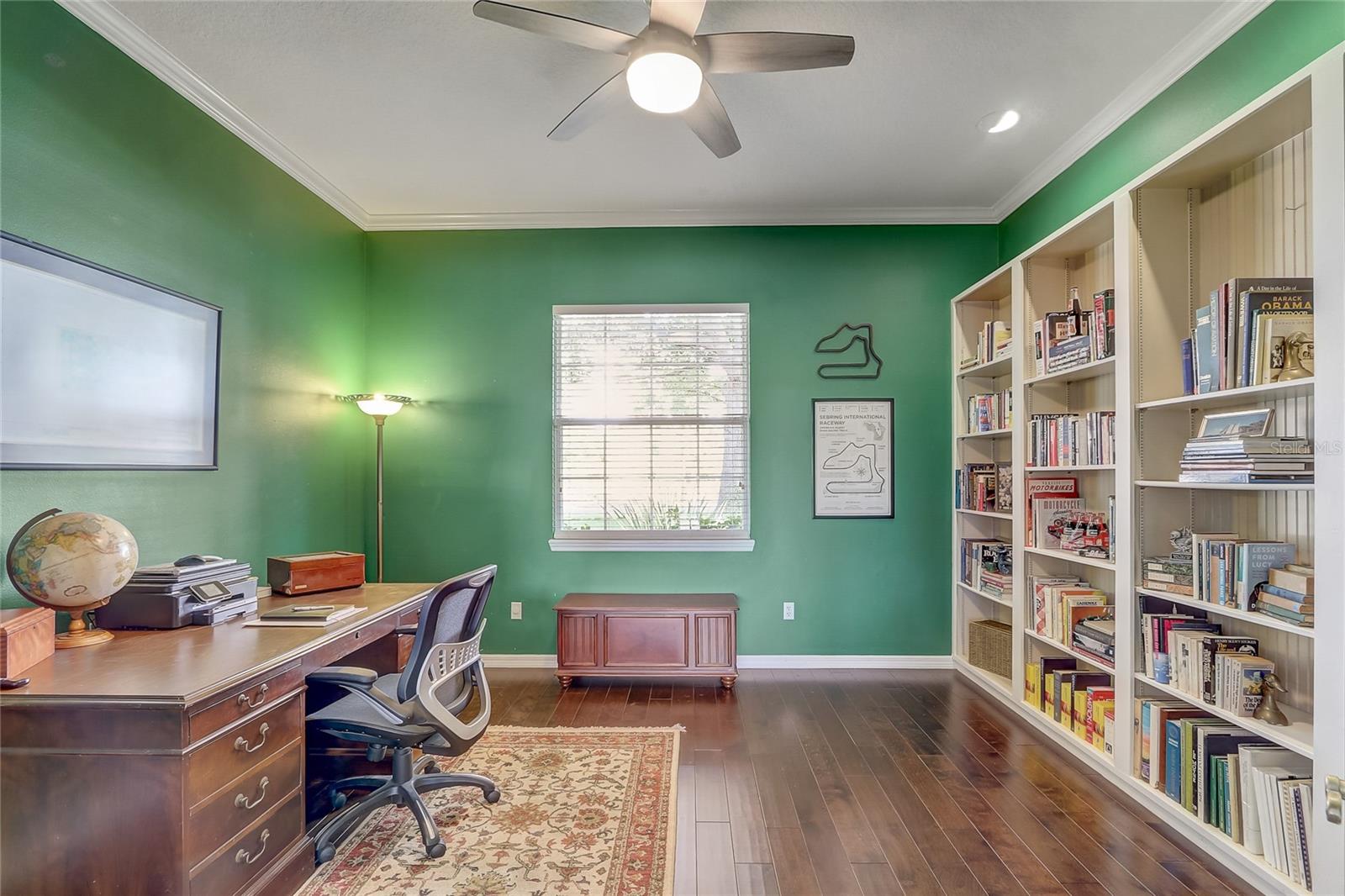 LAKESIDE PLACE ANNEX - Residential