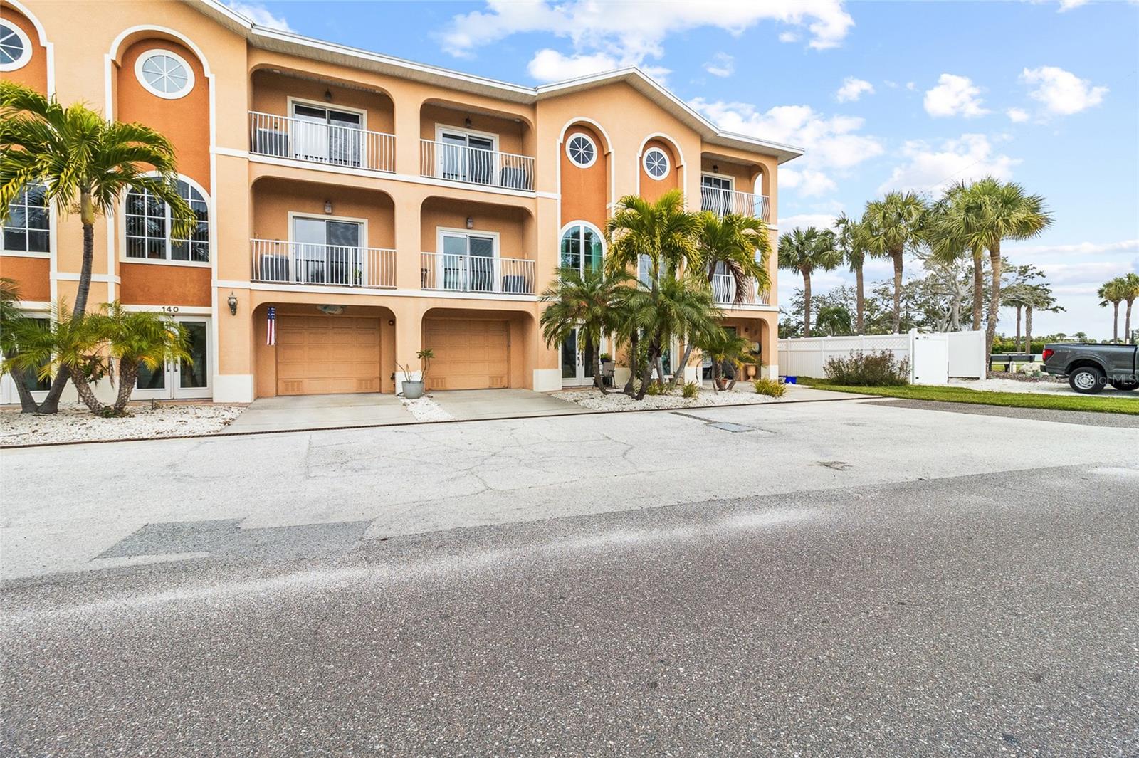 MAR AMANTE - Residential