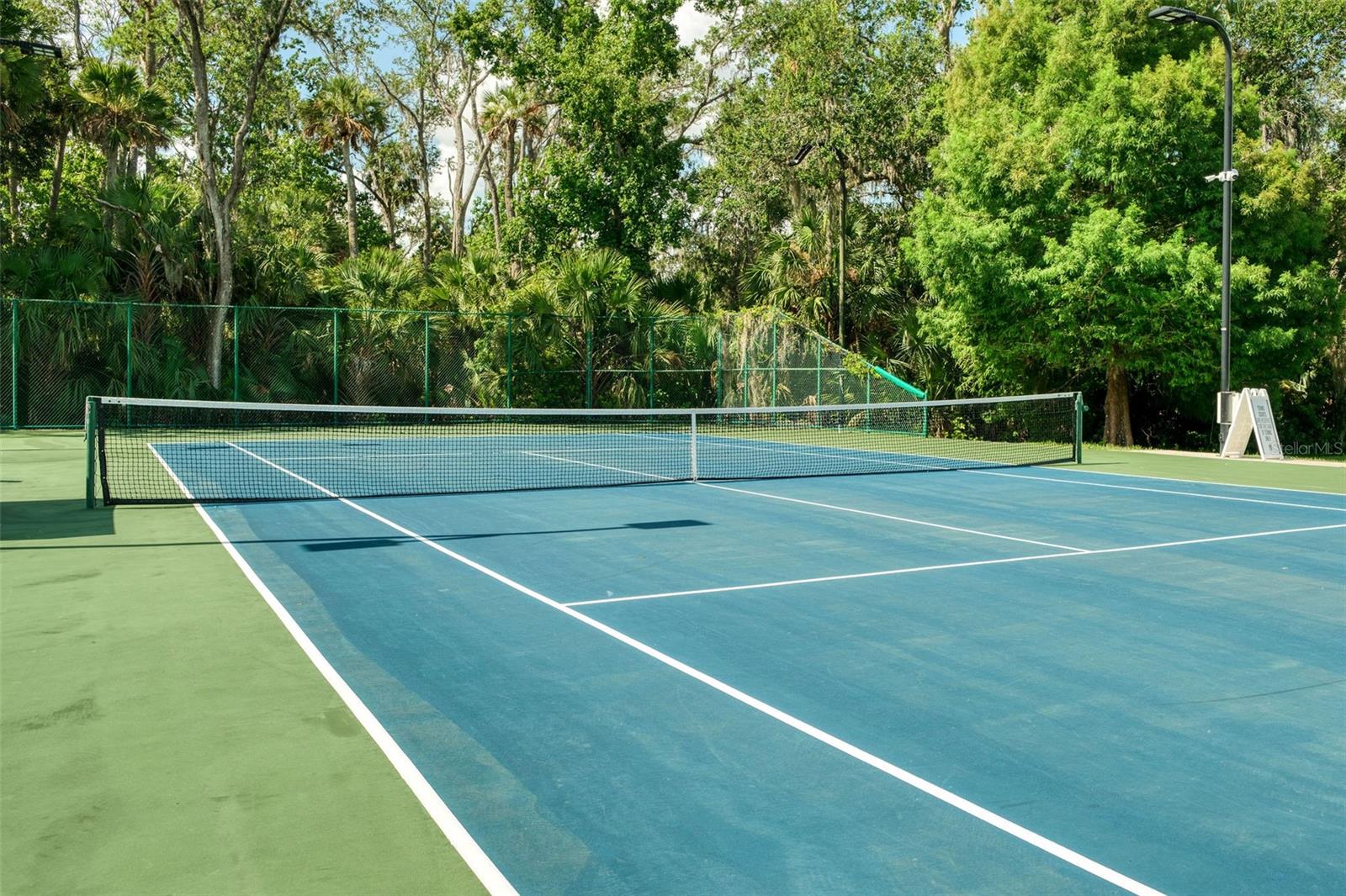 ARTISAN CLUB CONDO P2 - Residential