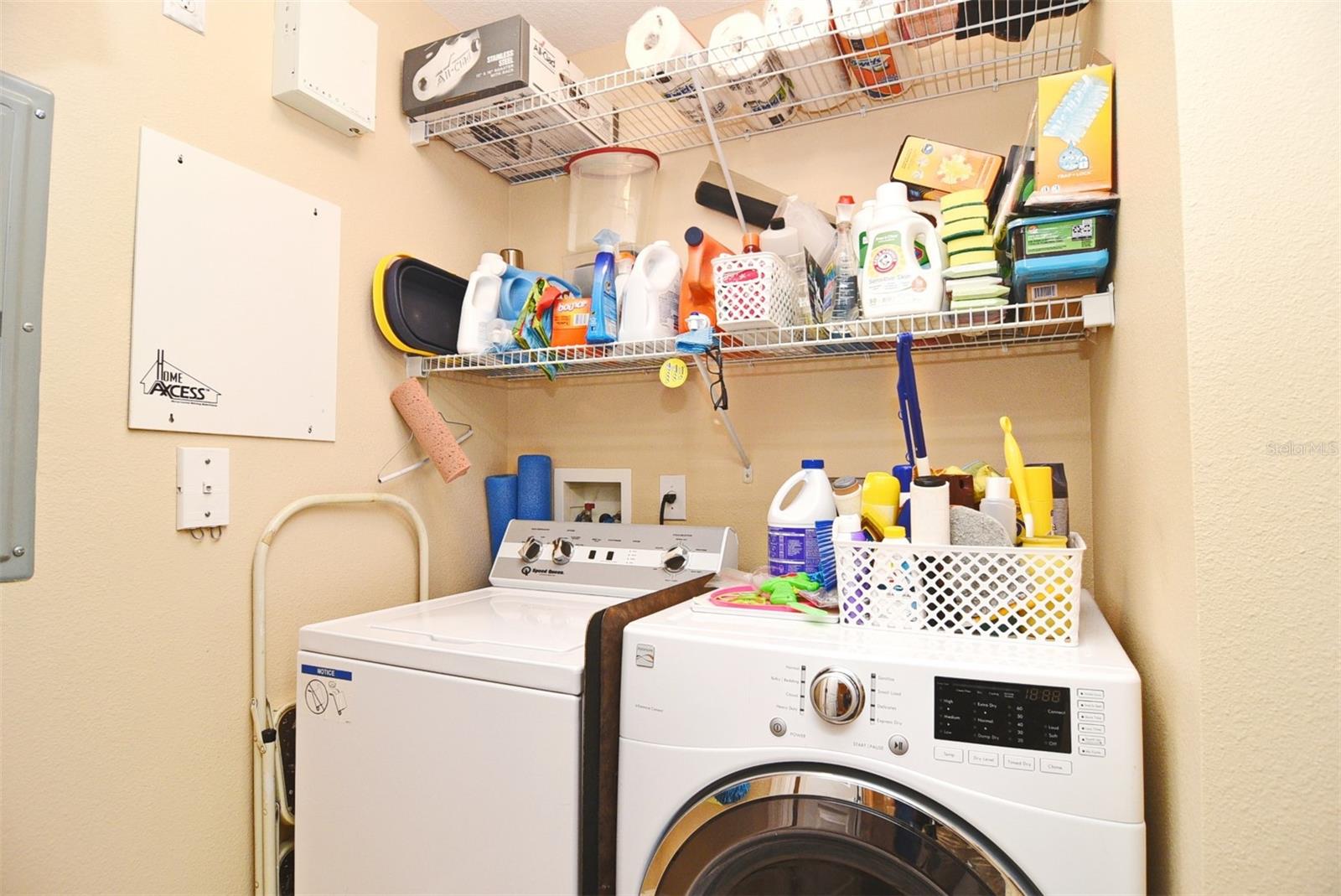 ARTISAN CLUB CONDO P2 - Residential