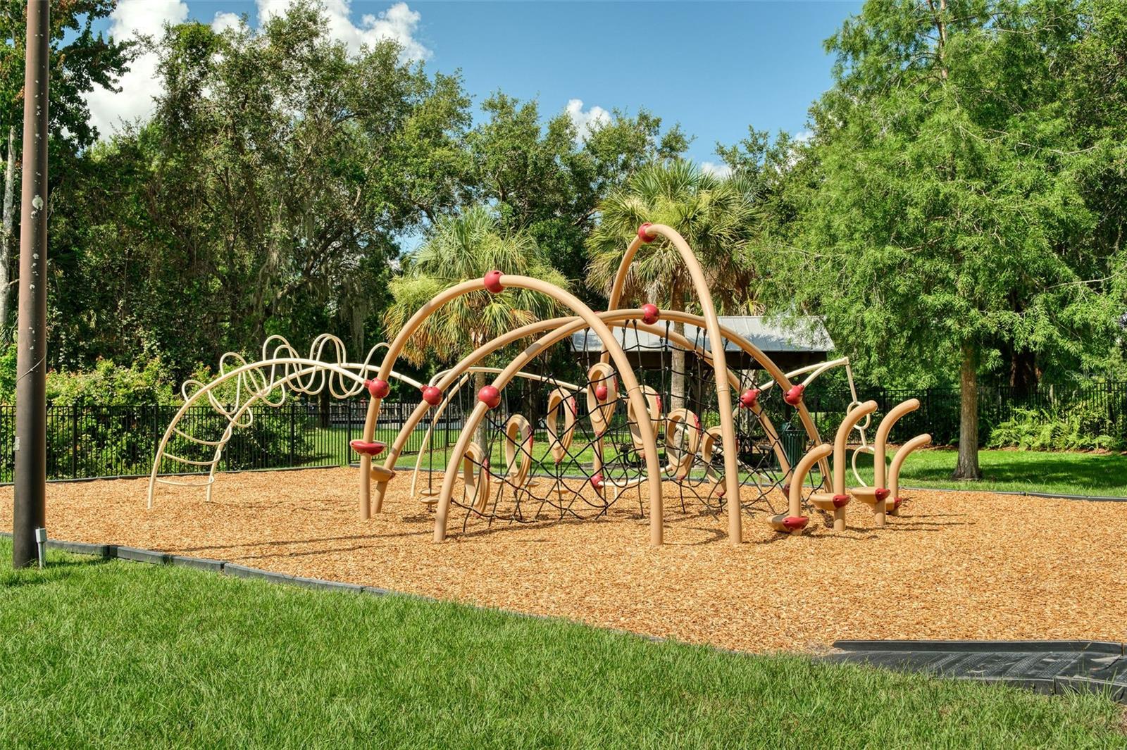 ARTISAN CLUB CONDO P2 - Residential