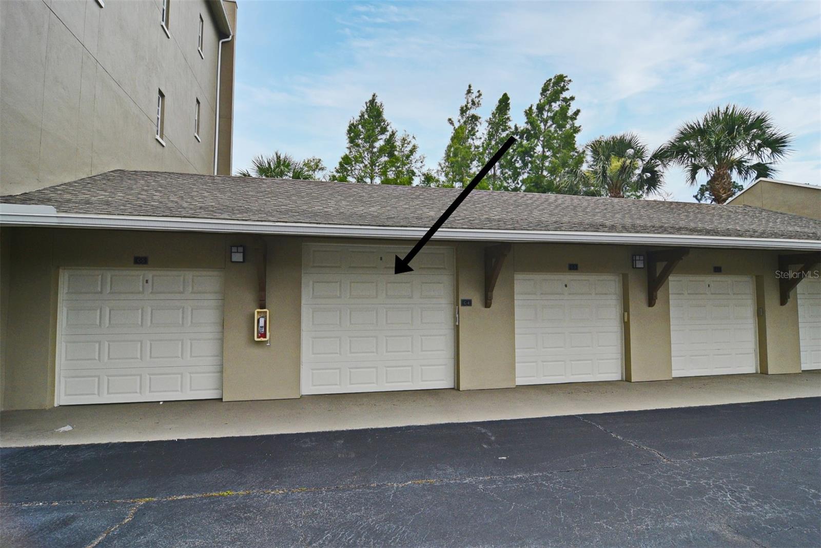 ARTISAN CLUB CONDO P2 - Residential