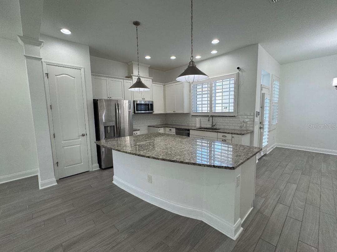 CELEBRATION SOUTH VILLAGE UNIT 4 REP 1 - Residential Lease
