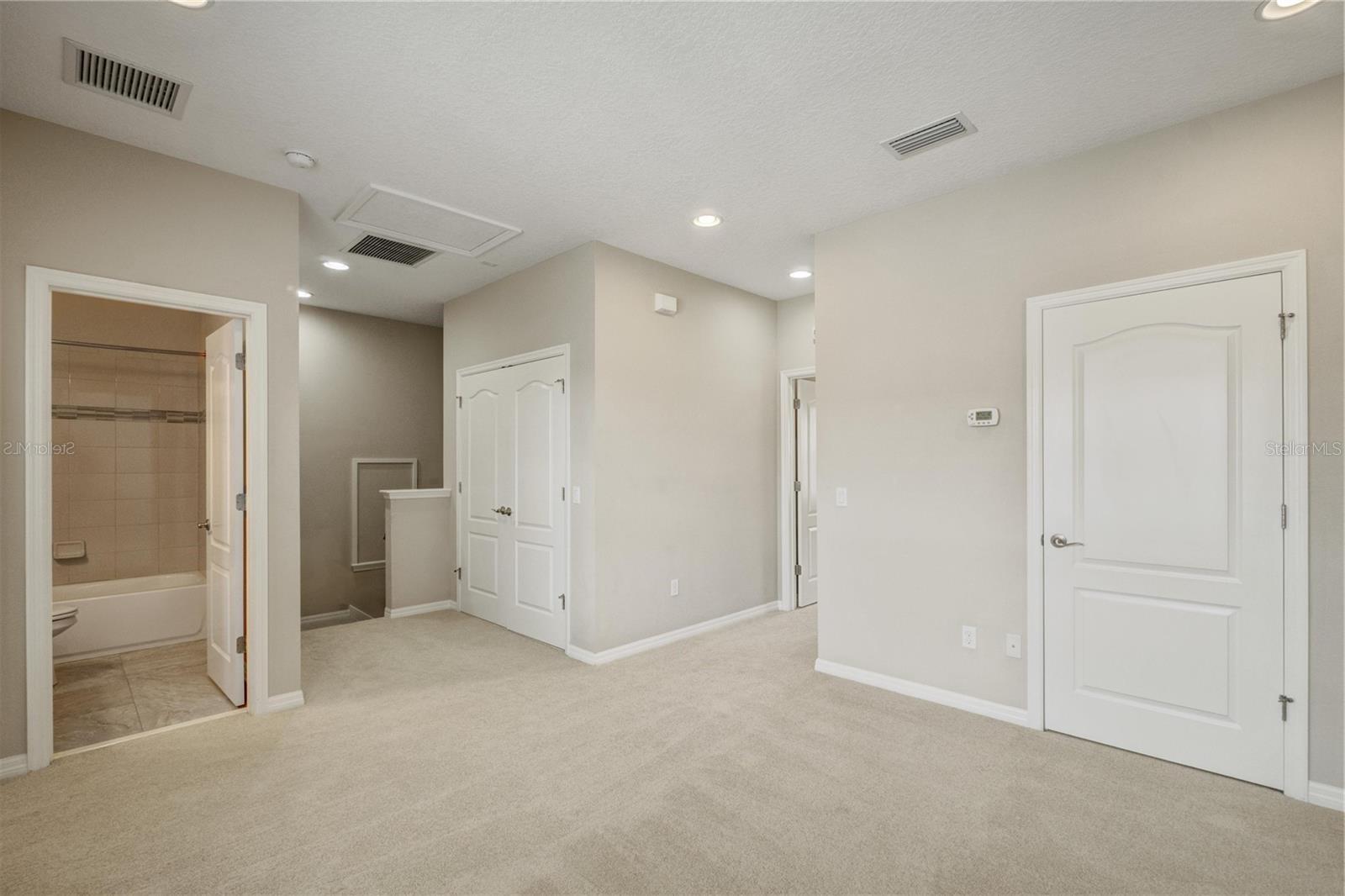 CELEBRATION SOUTH VILLAGE UNIT 4 REP 1 - Residential Lease