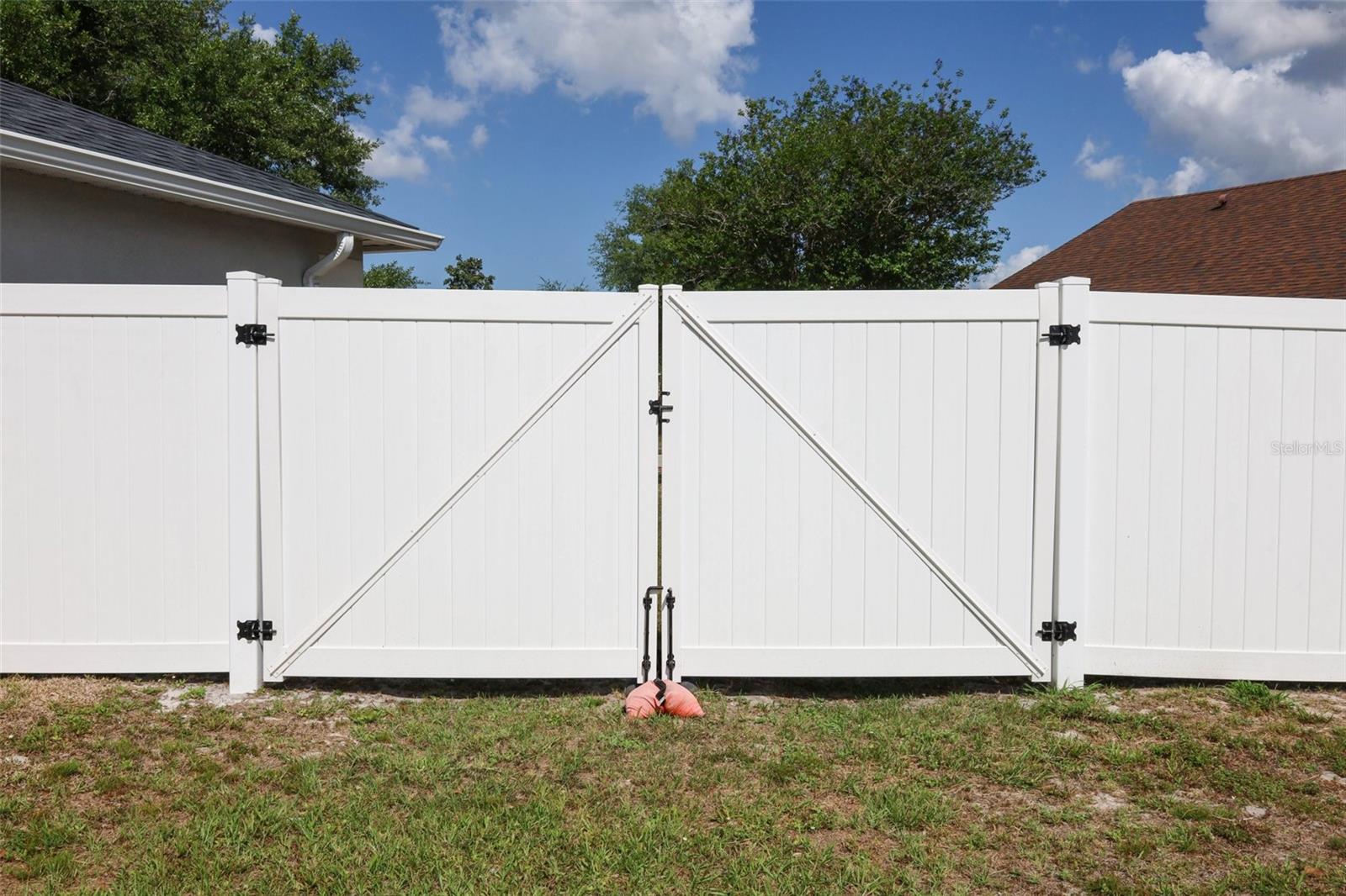 FULLERS XING PH 03 A-G - Residential