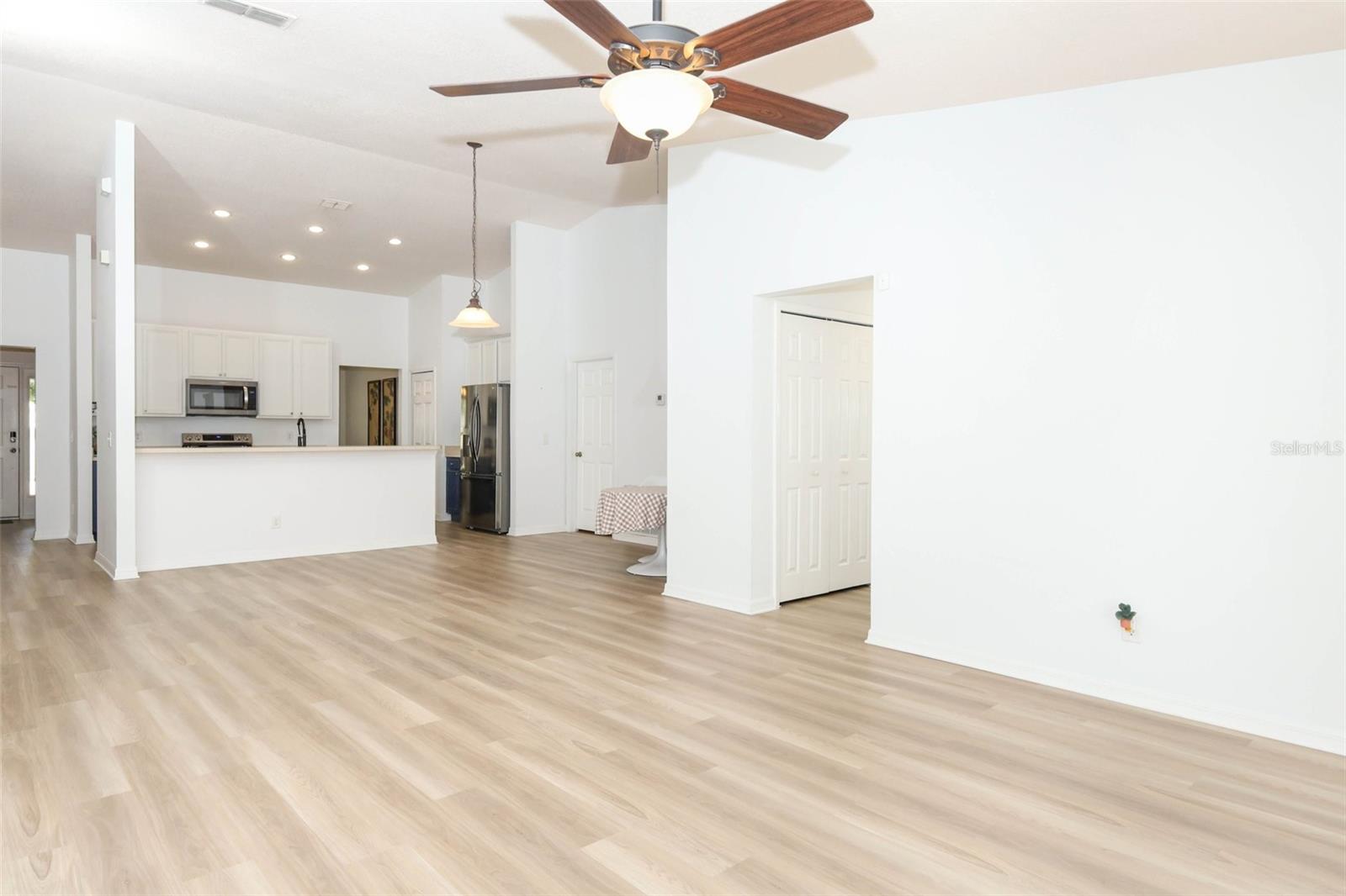 FULLERS XING PH 03 A-G - Residential