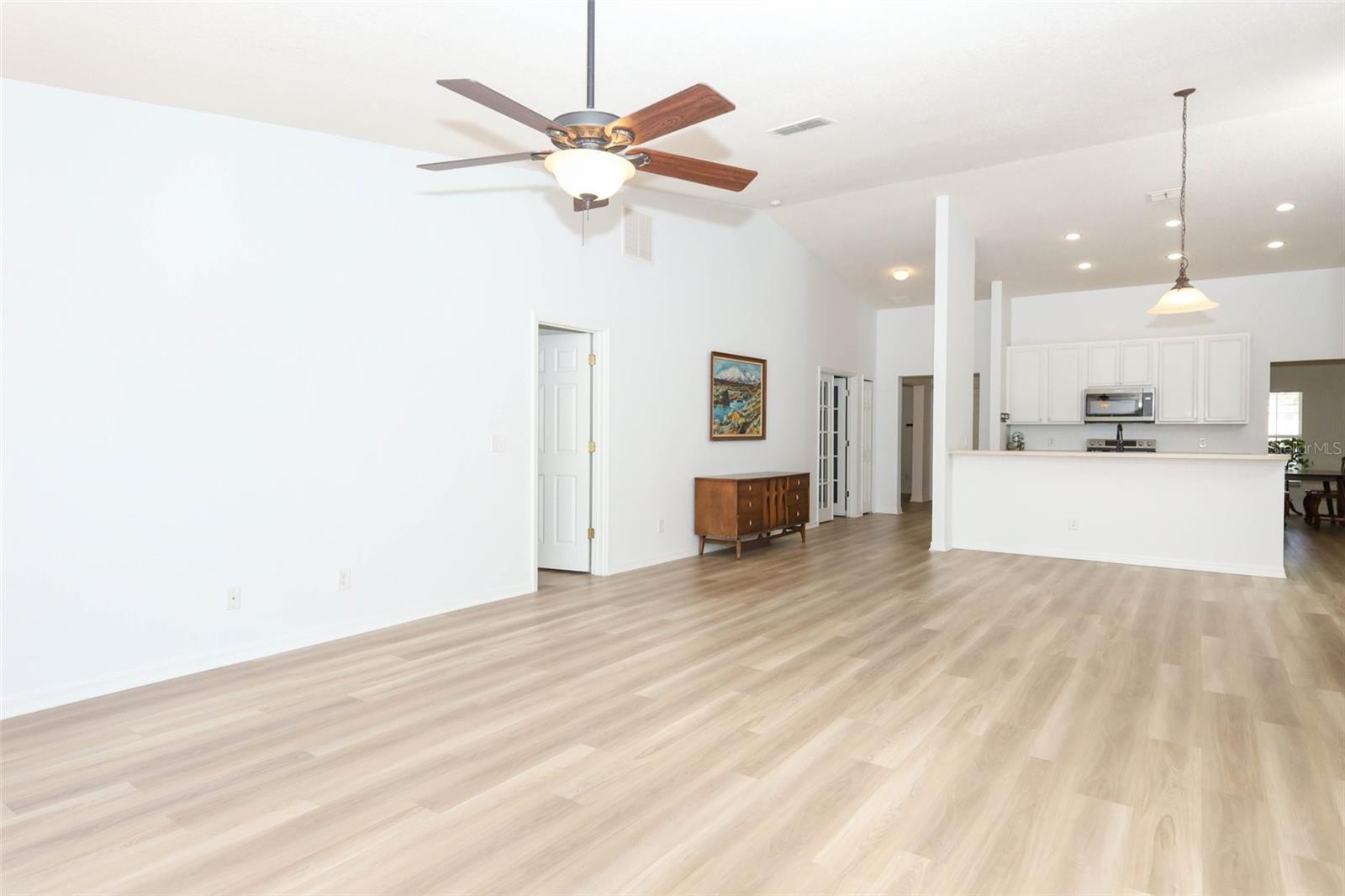 FULLERS XING PH 03 A-G - Residential