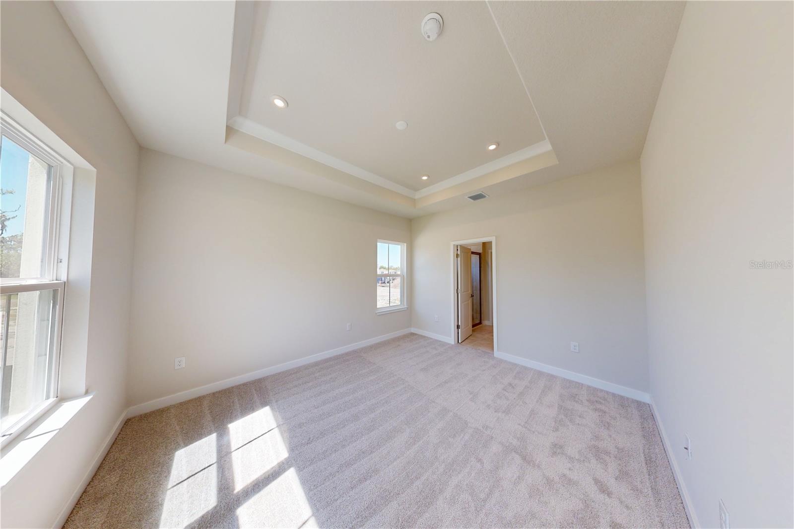 10123 ZENNIA LANE