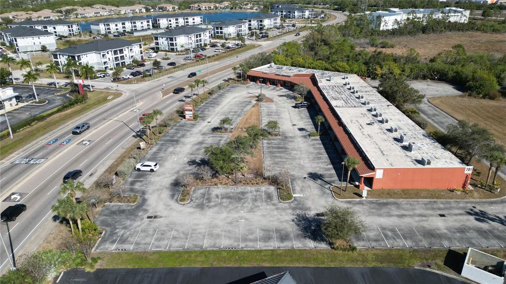 Photo of 701 J C Center Court #8, Port Charlotte, FL 33954 (MLS # C7521600)