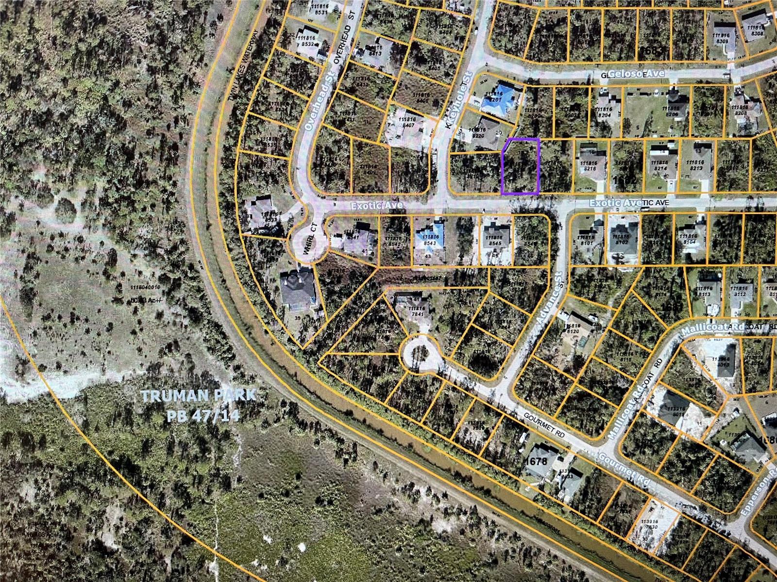 PORT CHARLOTTE SUB 33 - Land