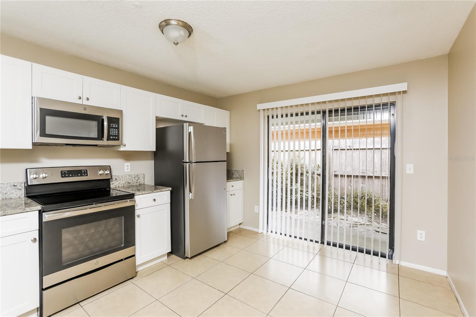 HOLLOWBROOK WEST PH 4 - Residential Lease