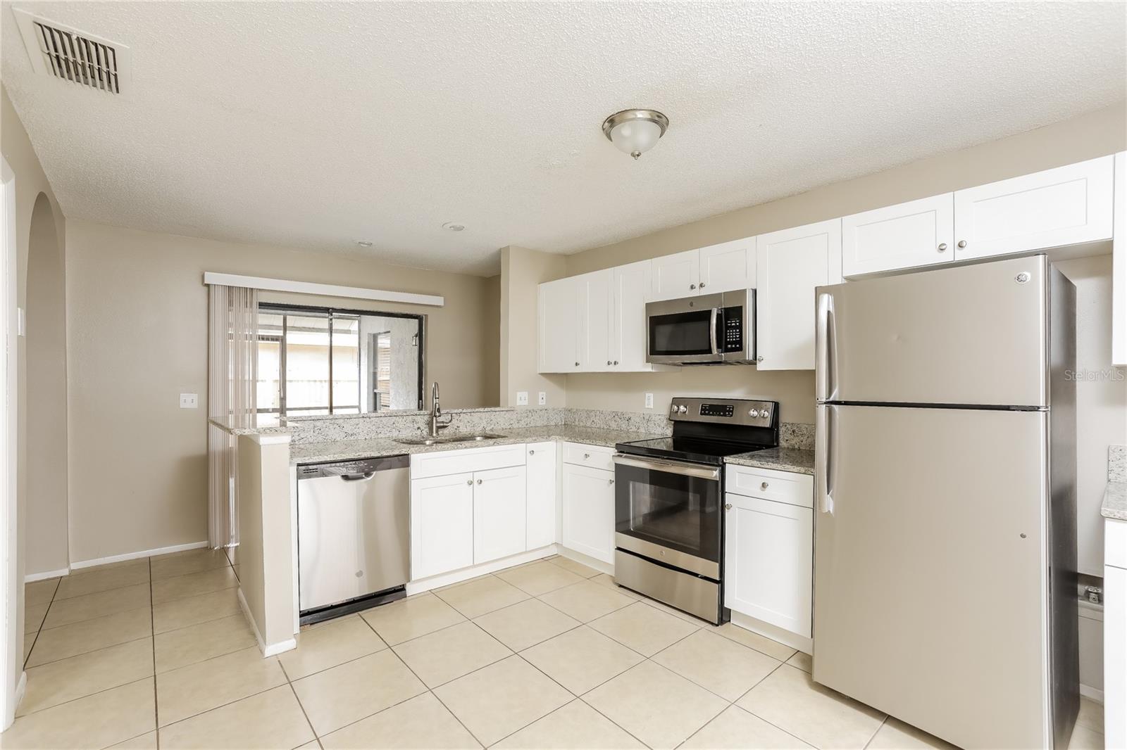 HOLLOWBROOK WEST PH 4 - Residential Lease