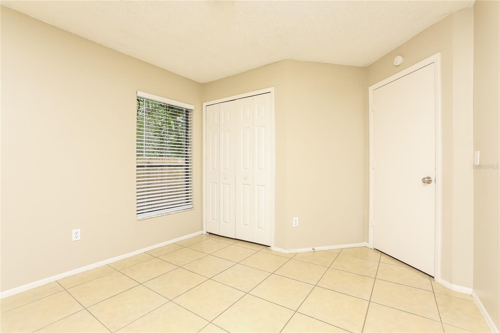 HOLLOWBROOK WEST PH 4 - Residential Lease