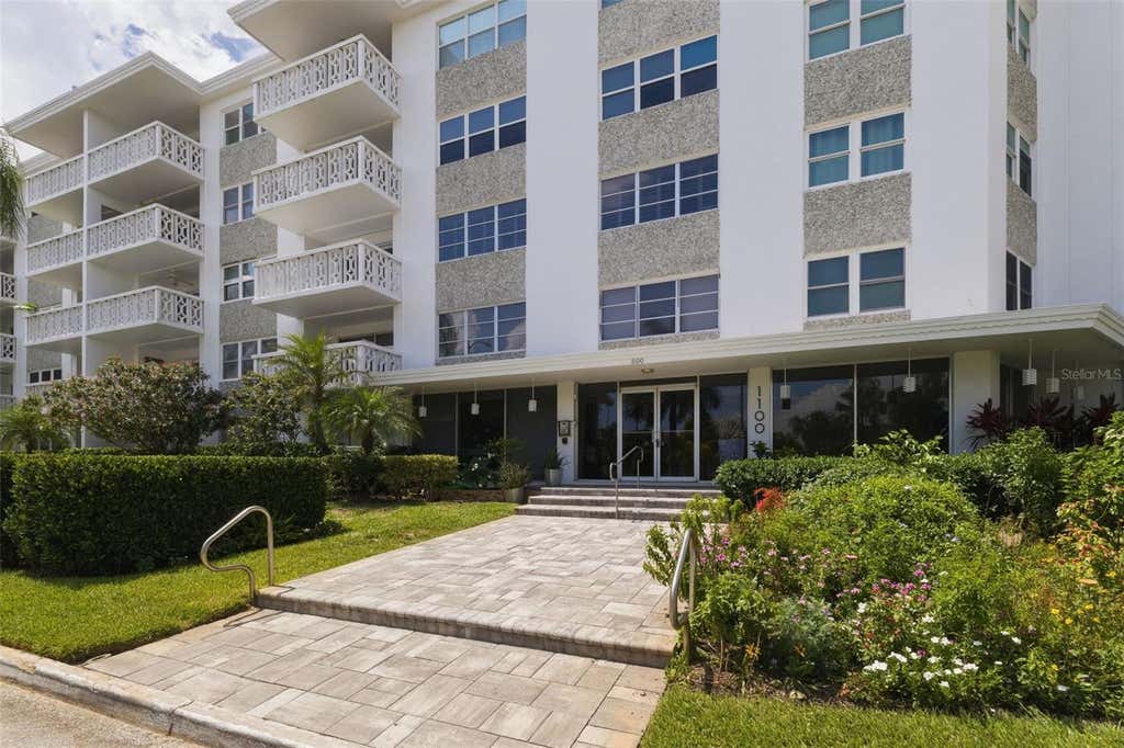 Photo of 1100 N Shore Drive NE #304, St Petersburg, FL 33701 (MLS # TB8517665)