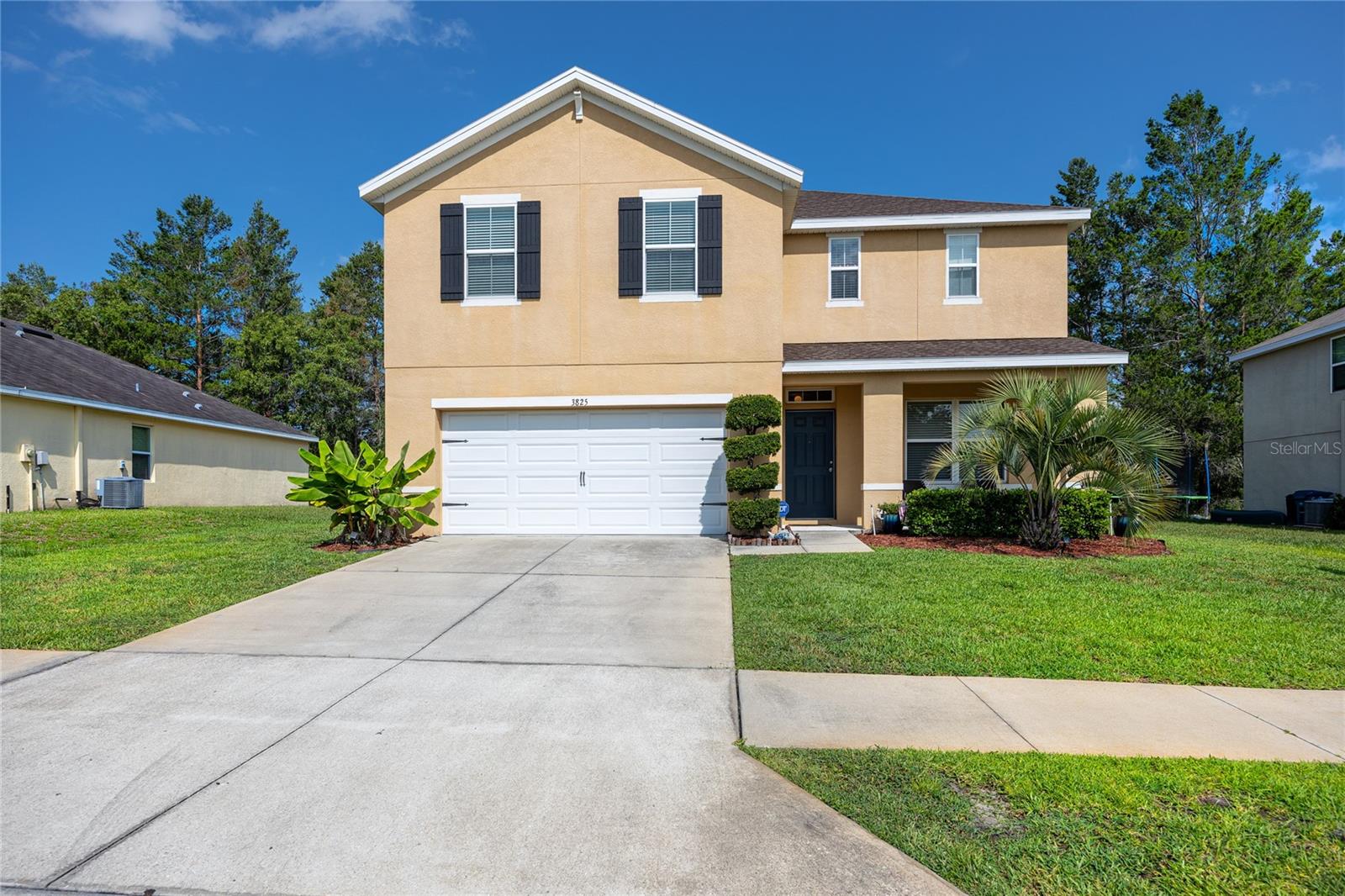 Limited-Time Offer! Move in by the end of July and receive a $500 1st month rent discount! Welcome to your new home in the desirable gated community of Sterling Hill! This well-maintained residence features 4 bedrooms, 3 bathrooms, and a 2-car garage, offering ample space for comfortable living. Maximum occupancy: 8.
Residents of Sterling Hill enjoy access to a variety of amenities, including: Two Clubhouses, each with a swimming pool and fitness center. Tennis courts, basketball courts, and a volleyball court. Pickleball courts are currently built. Playgrounds, a splash pad, and a dog park, billiards room and scenic walking trails.
Located near major highways, shopping centers, and schools, Sterling Hill offers both convenience and a vibrant community atmosphere.
Don't miss the opportunity to make this beautiful house your new home. Contact us today to schedule a viewing!