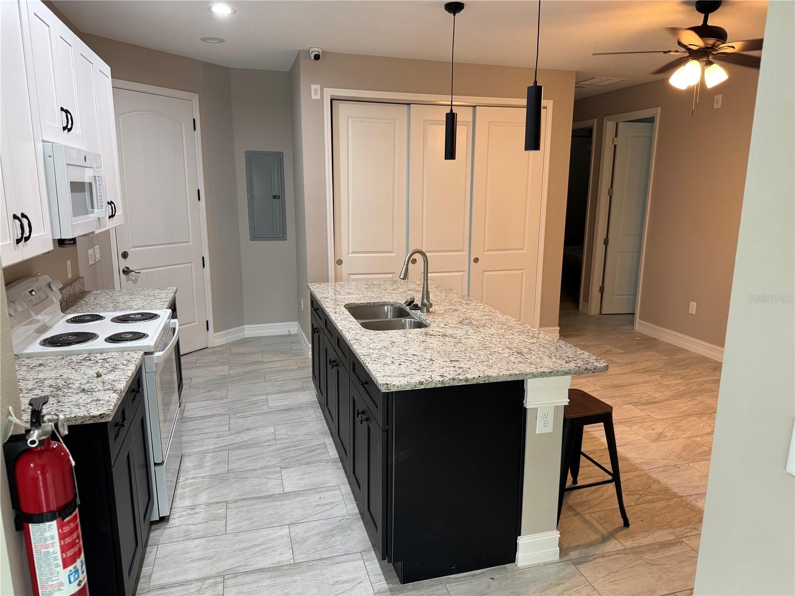 ANNANDALE PARK - Residential