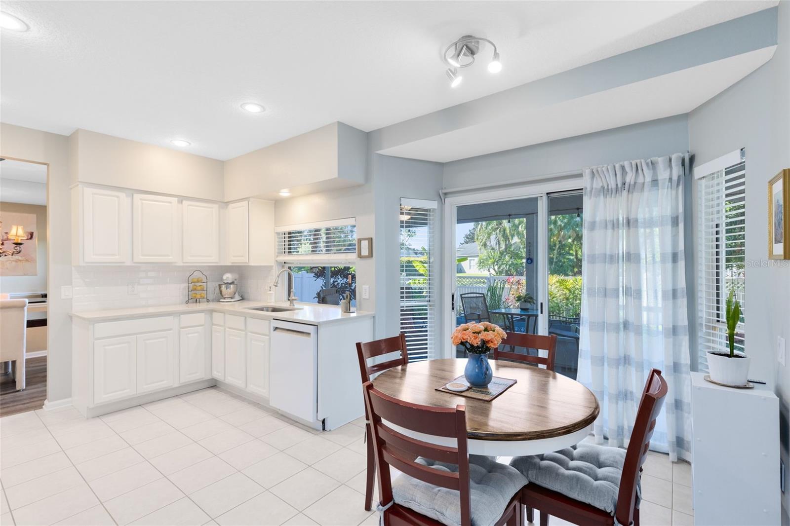 TUSCA OAKS - Residential