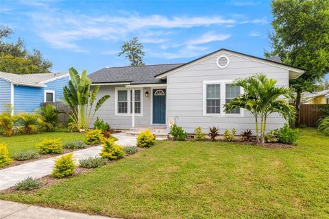 Photo of 3135 8th Avenue N, St Petersburg, FL 33713 (MLS # TB8434826)
