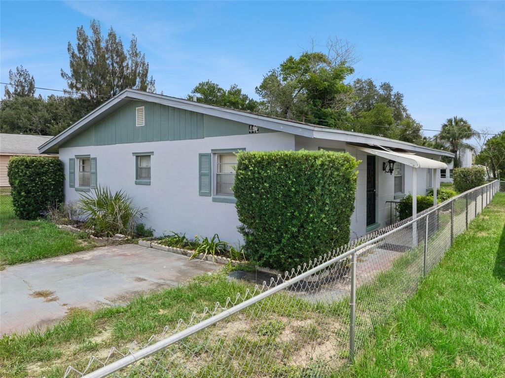 Photo of 442 E Street, Lake Wales, FL 33853 (MLS # P4939169)