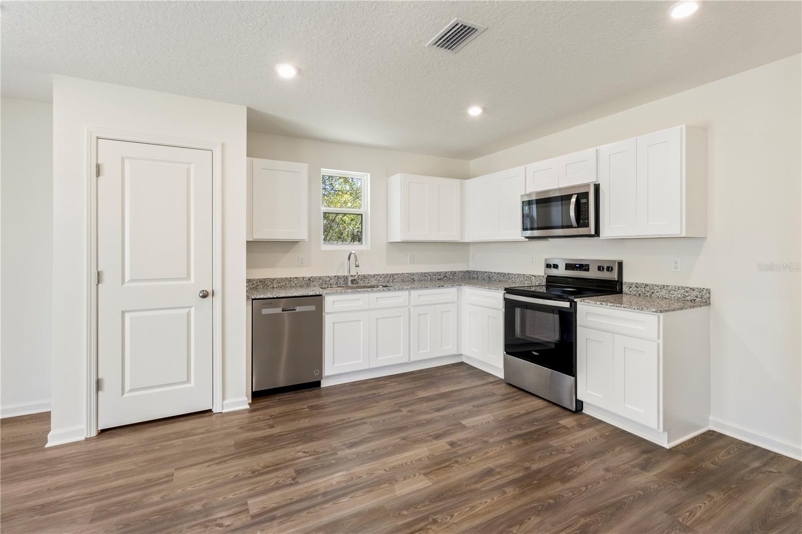 122 BIRD OF PARADISE DRIVE