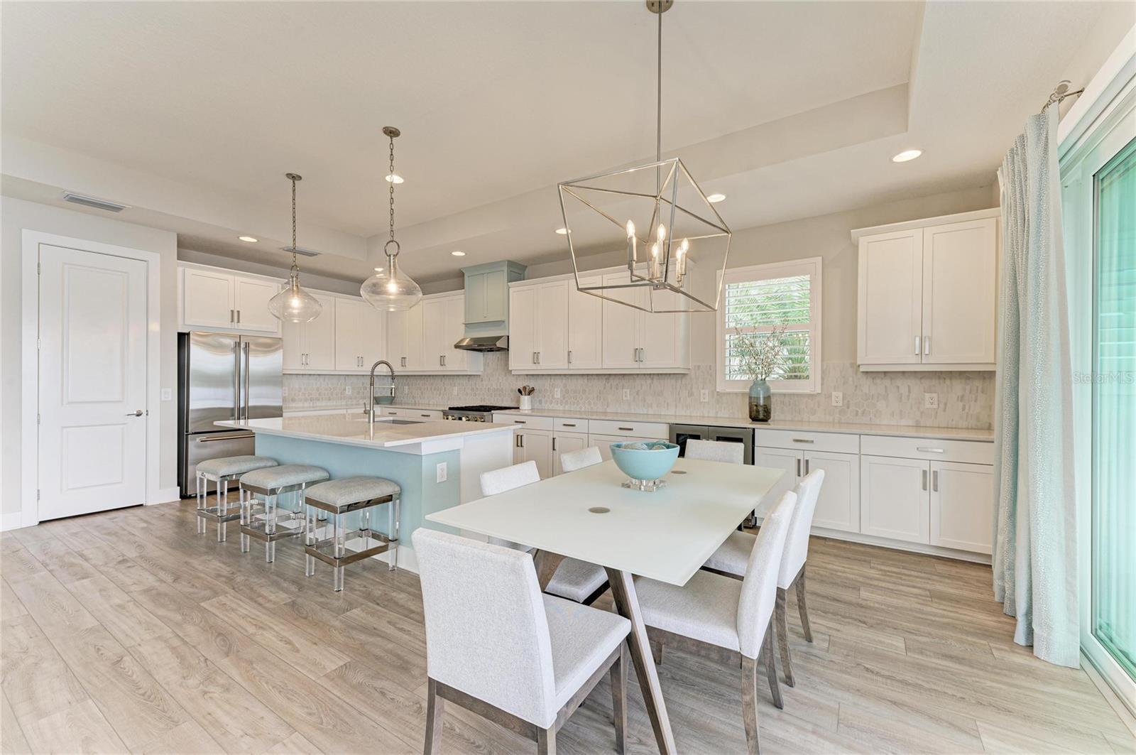 LAKEHOUSE COVE/WATERSIDE PH 4 - Residential