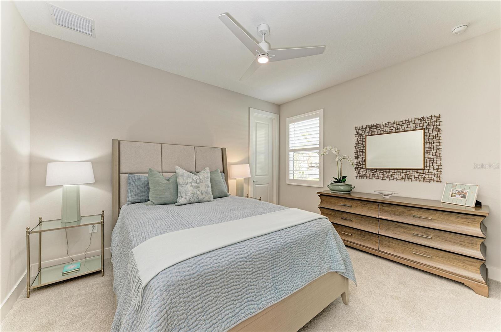 LAKEHOUSE COVE/WATERSIDE PH 4 - Residential