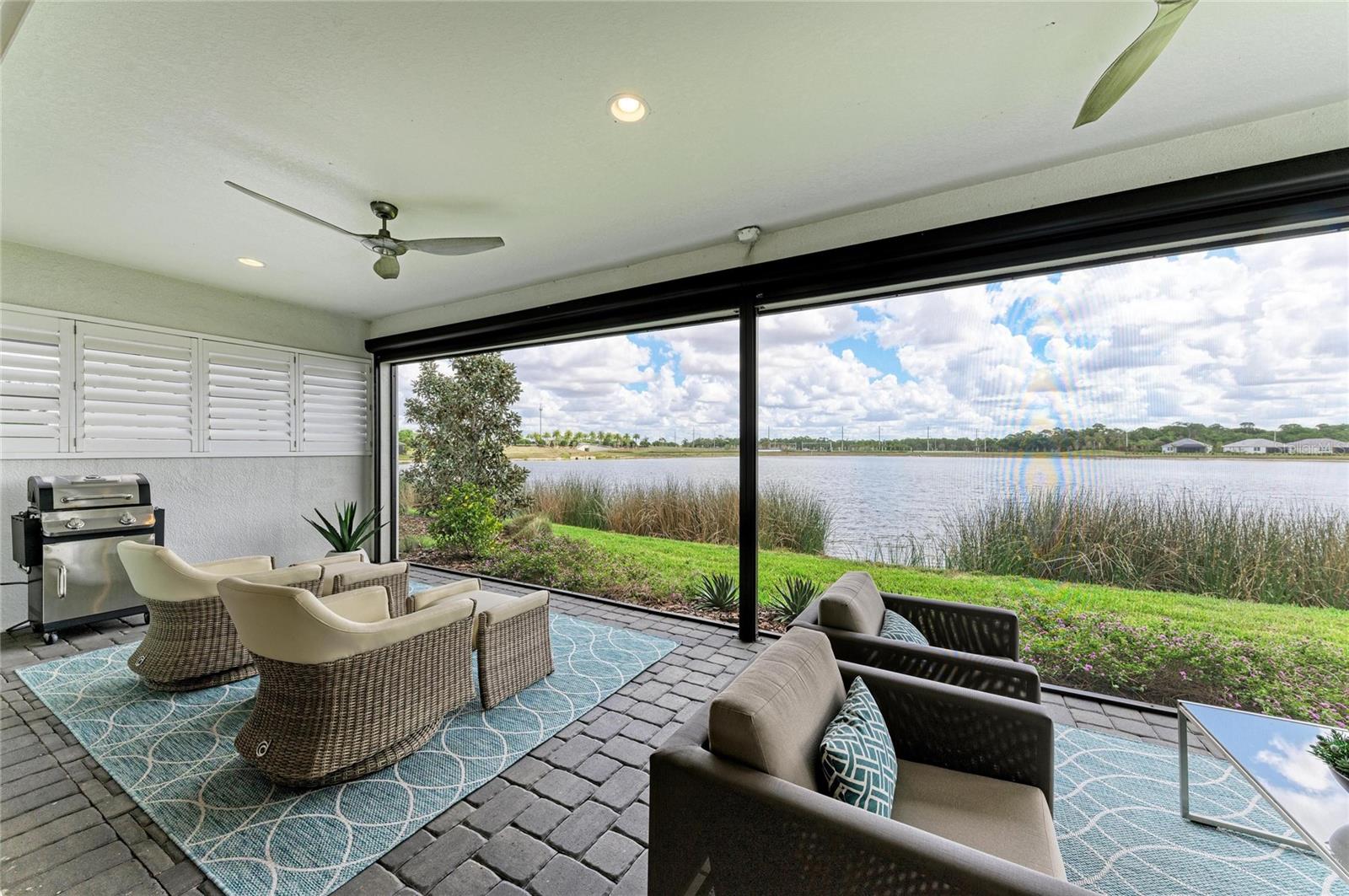 LAKEHOUSE COVE/WATERSIDE PH 4 - Residential