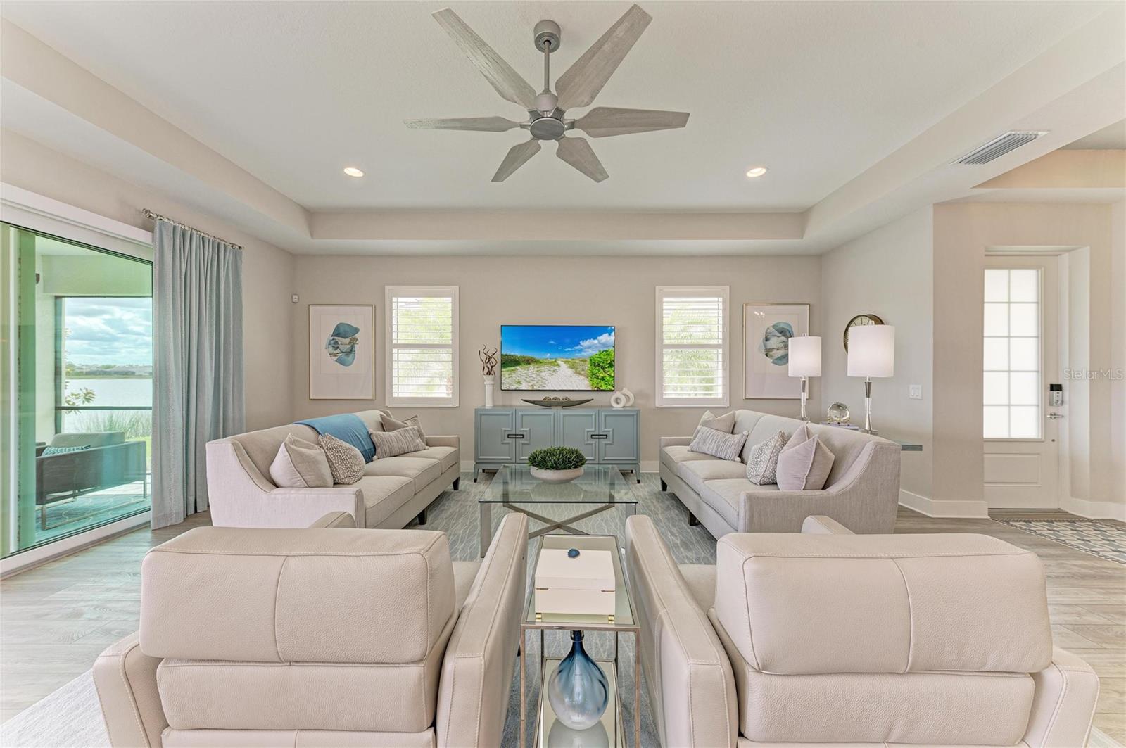 LAKEHOUSE COVE/WATERSIDE PH 4 - Residential