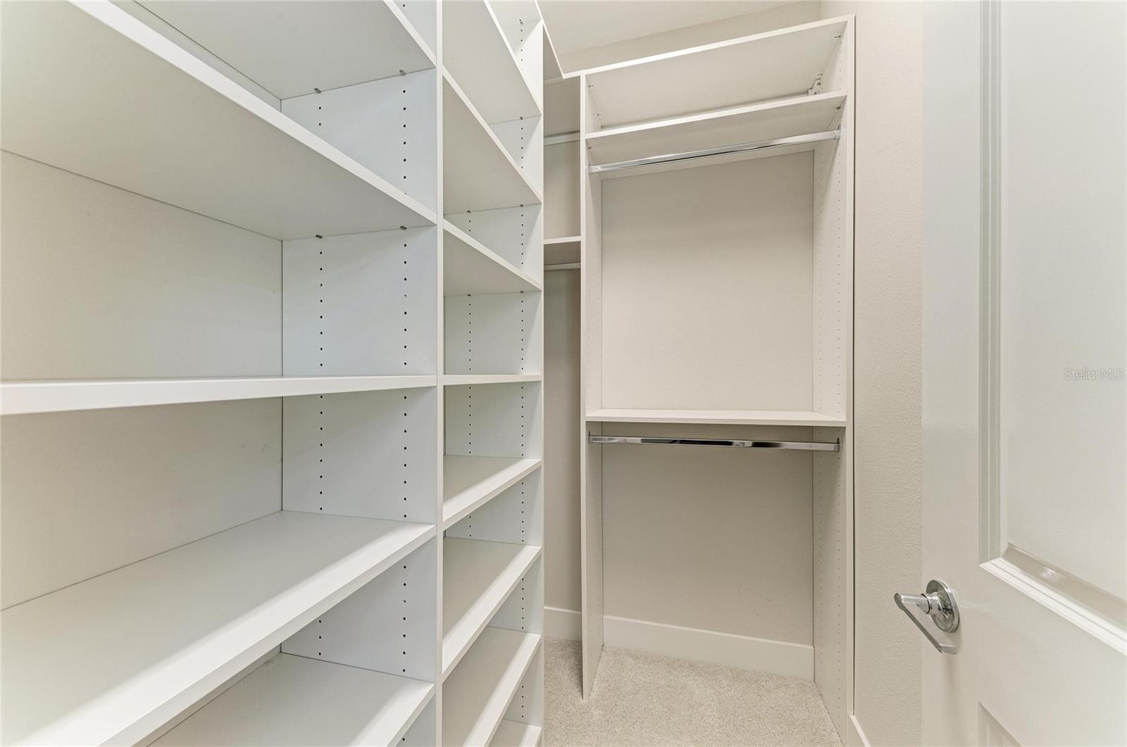 LAKEHOUSE COVE/WATERSIDE PH 4 - Residential