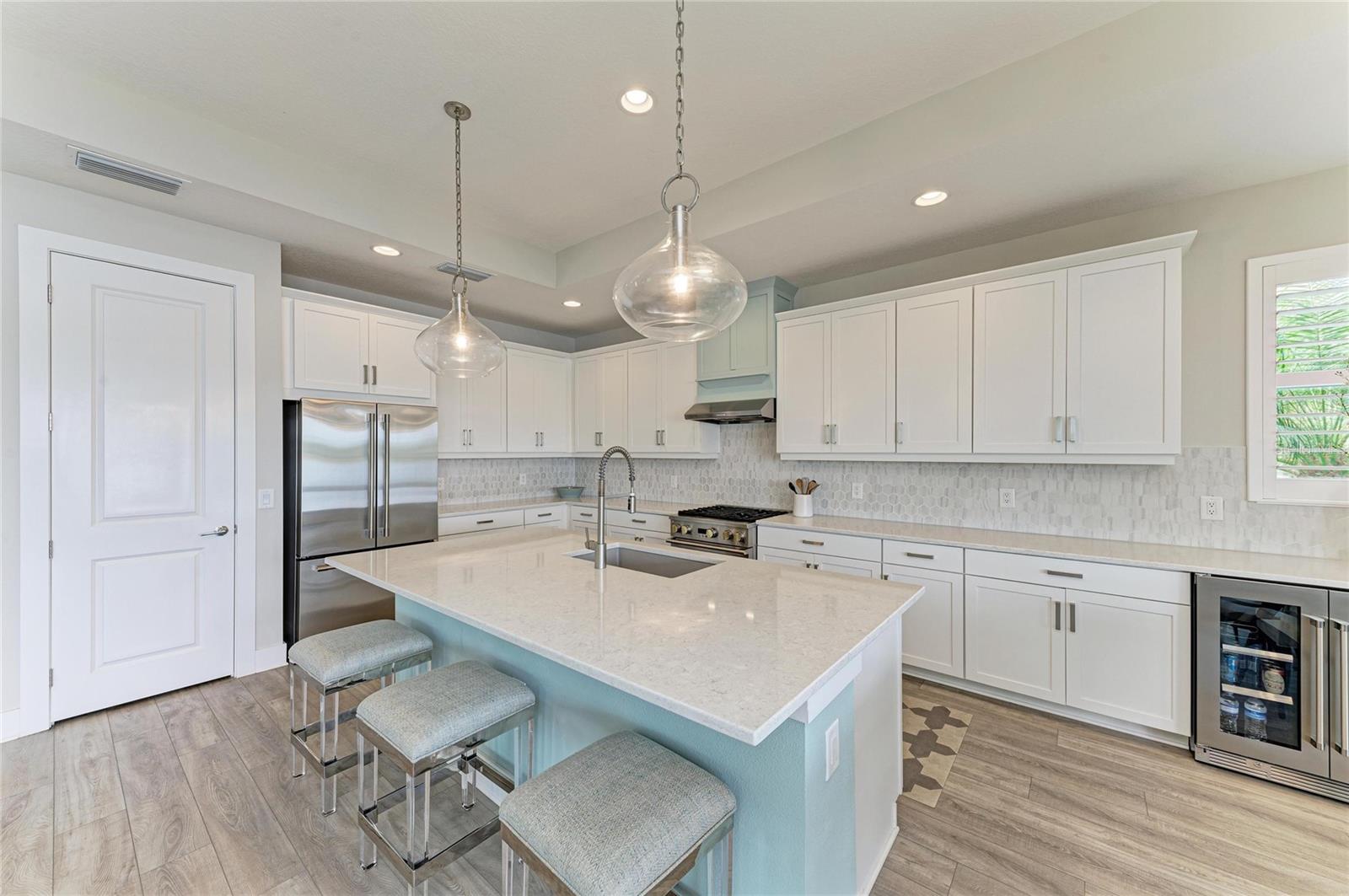 LAKEHOUSE COVE/WATERSIDE PH 4 - Residential