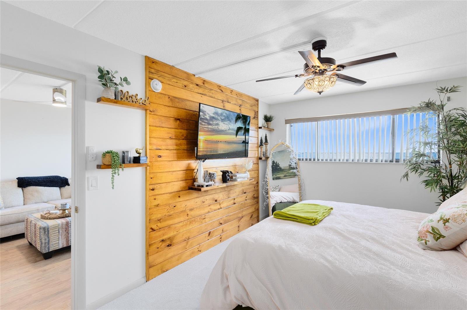 HIAWATHA GARDENS - Residential