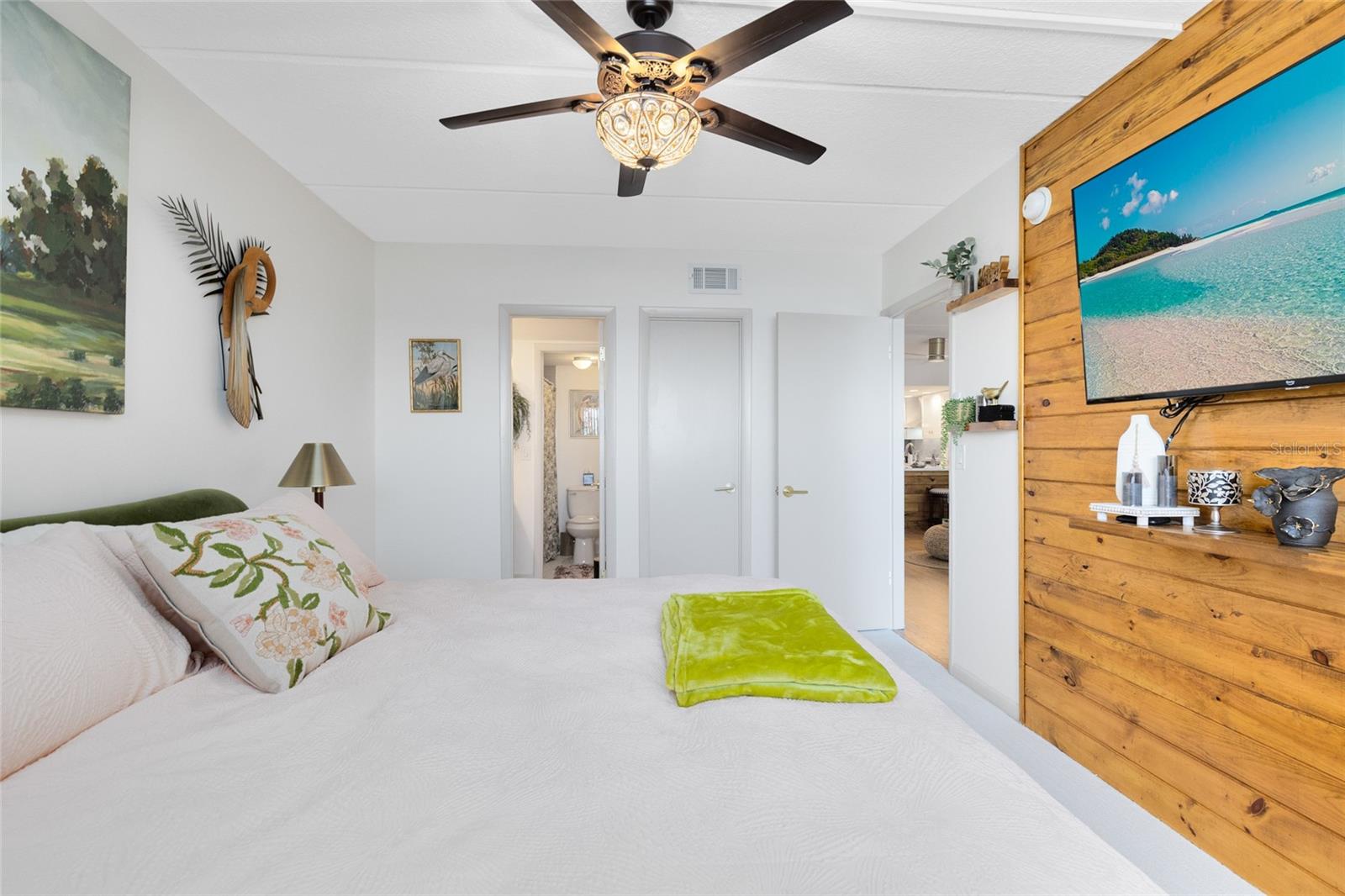 HIAWATHA GARDENS - Residential