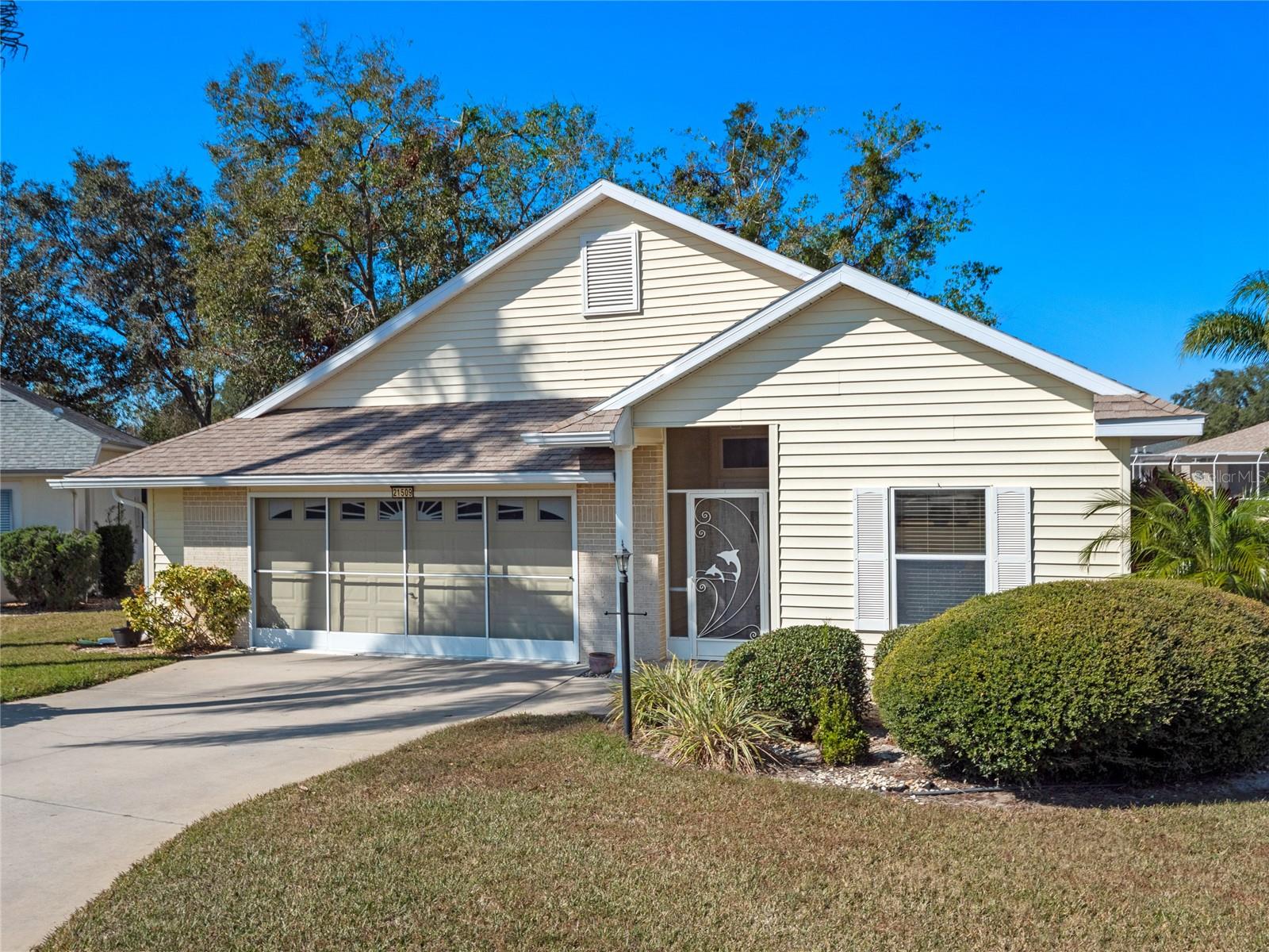 21509 CASTLE VIEW COURT