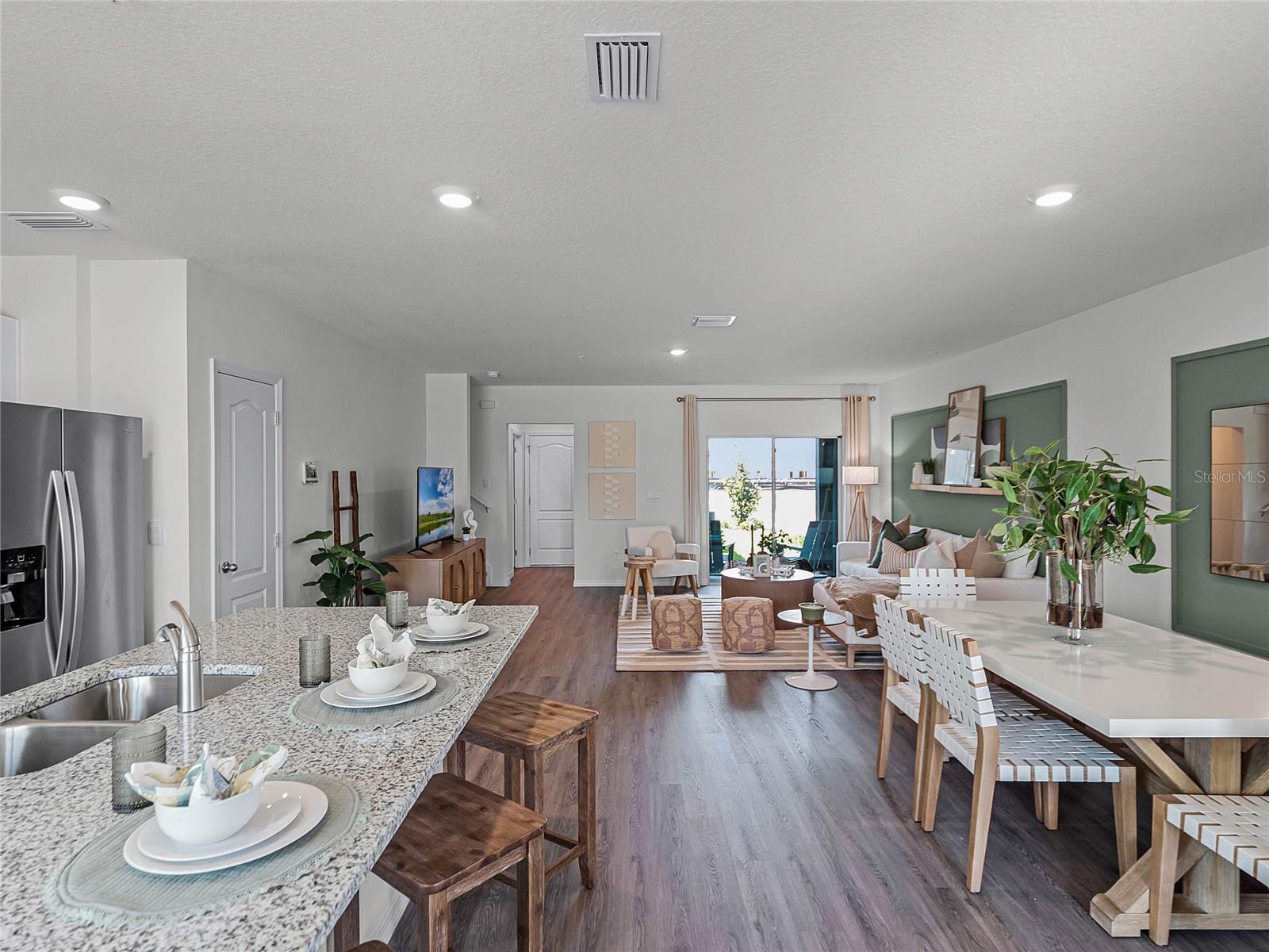 1558 DALEHURST LANE