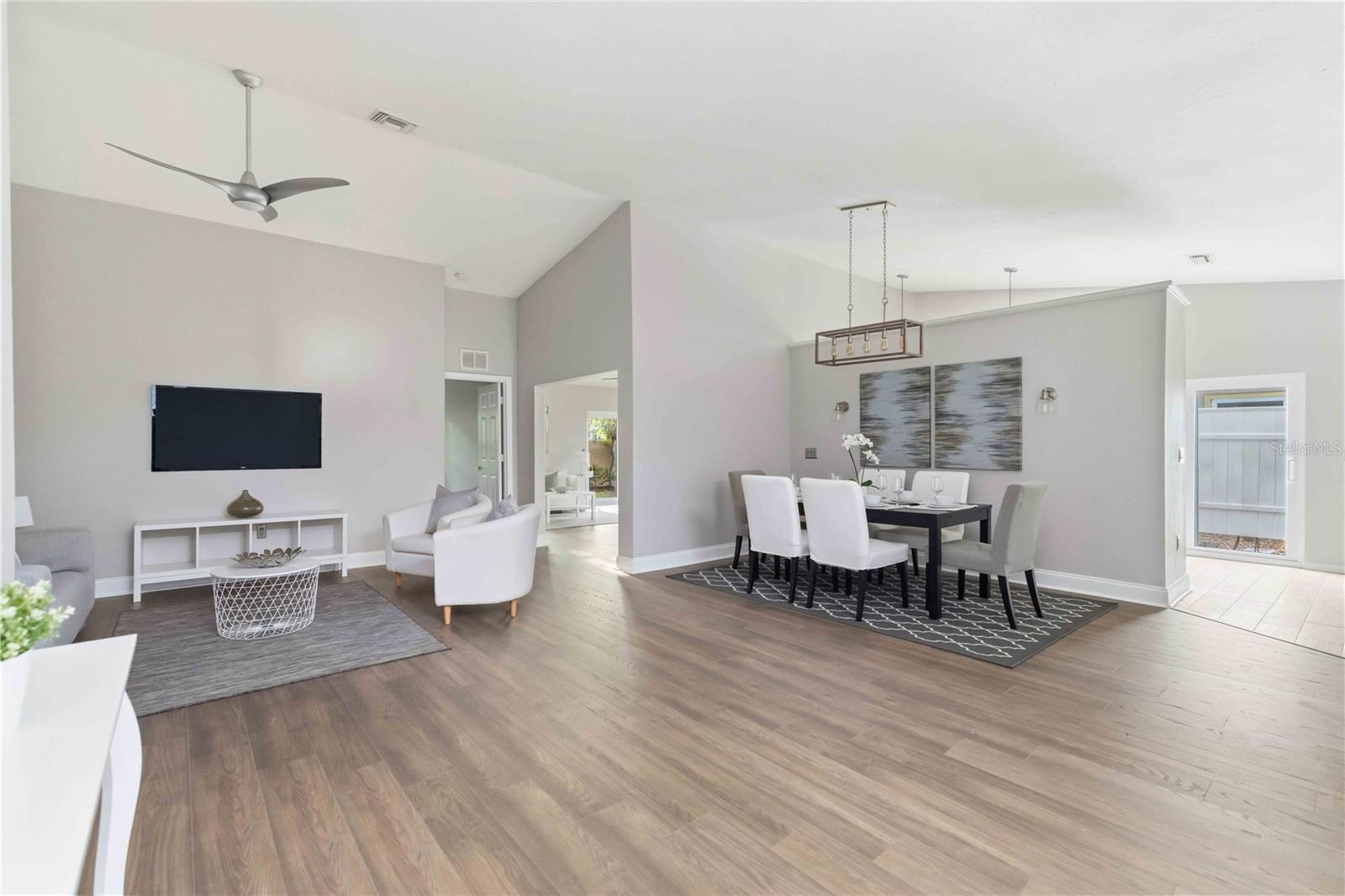 PINE TRACE - Residential