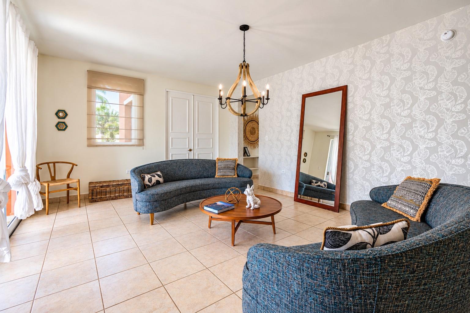 100 OCEAN DRIVE 114