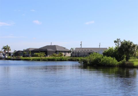 A home in PORT CHARLOTTE