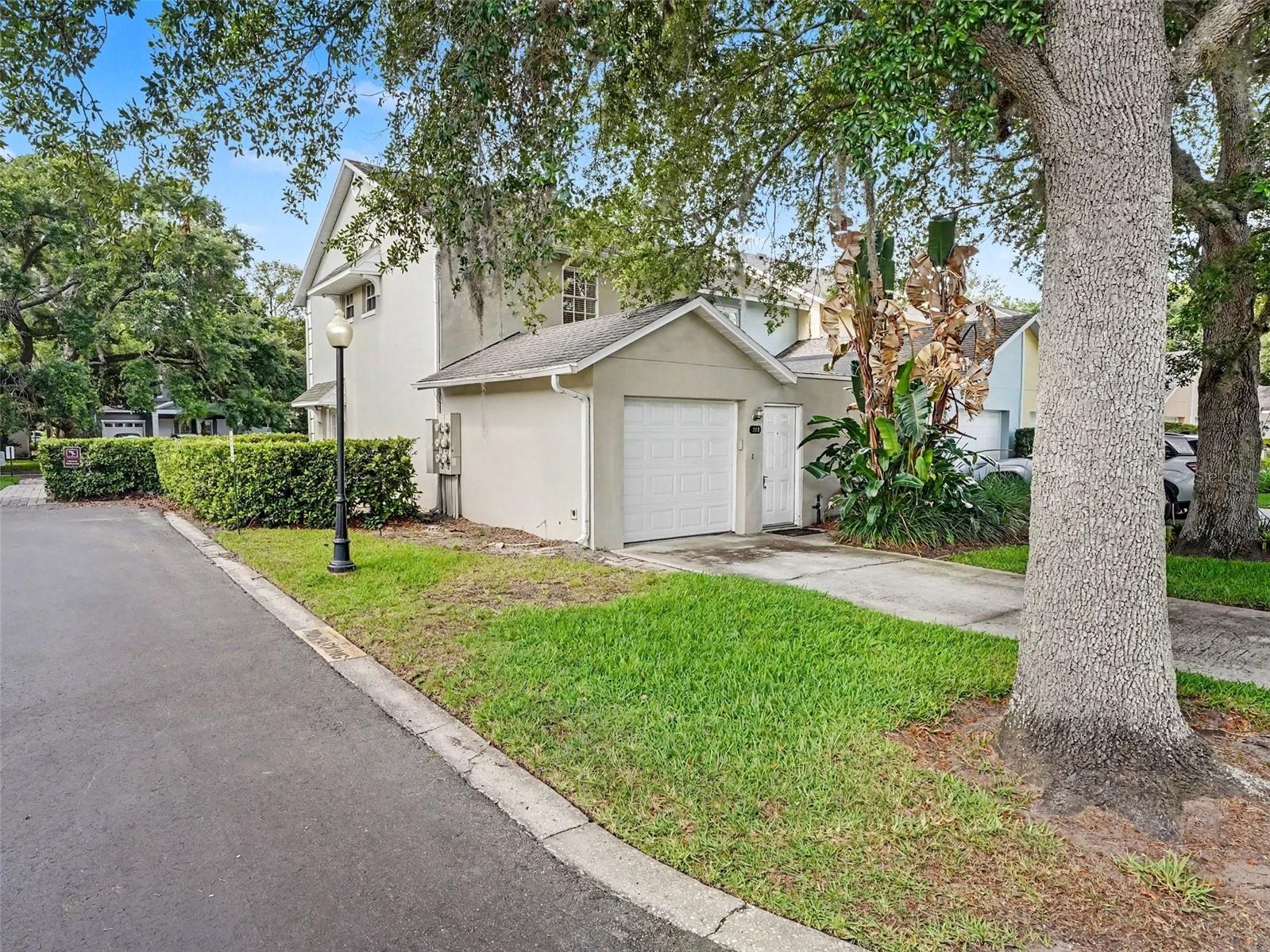 CHARLES TOWNE - Residential