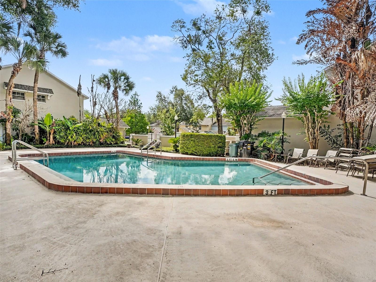 CHARLES TOWNE - Residential