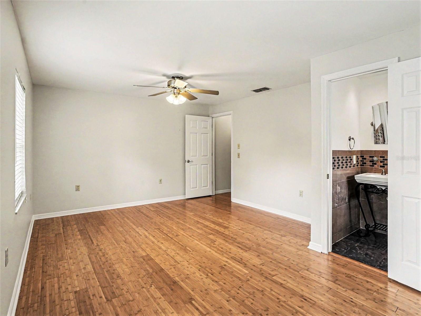CHARLES TOWNE - Residential