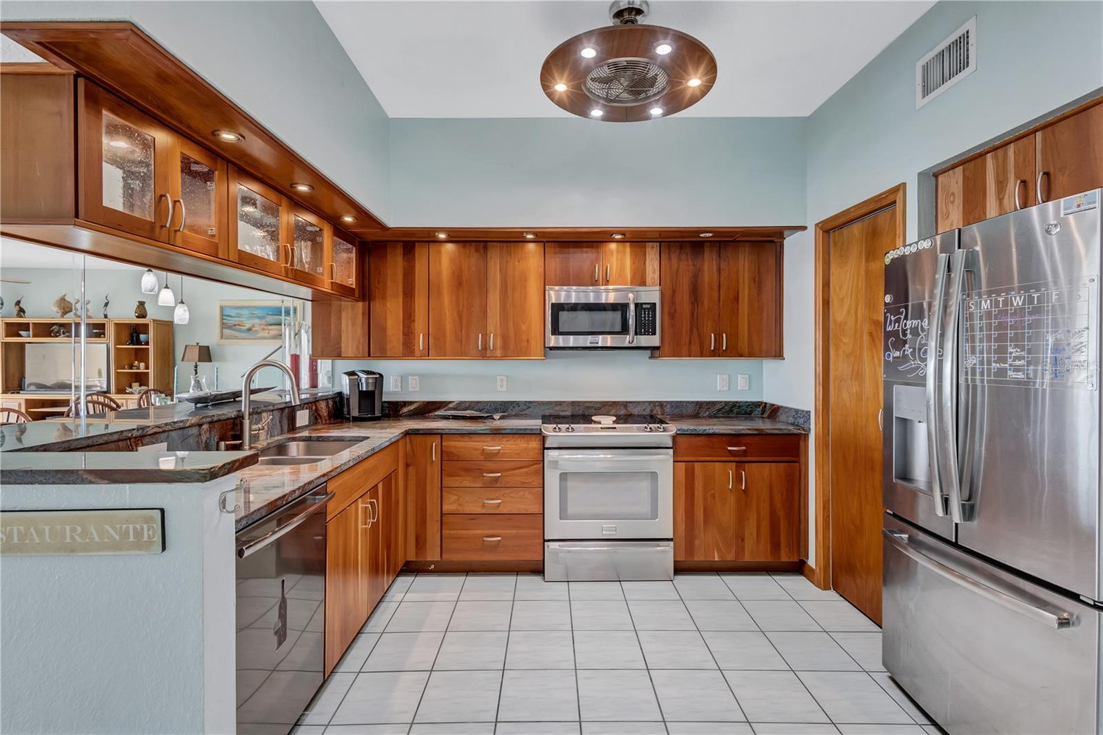 MIRABELLA TWNHMS SUB - Residential