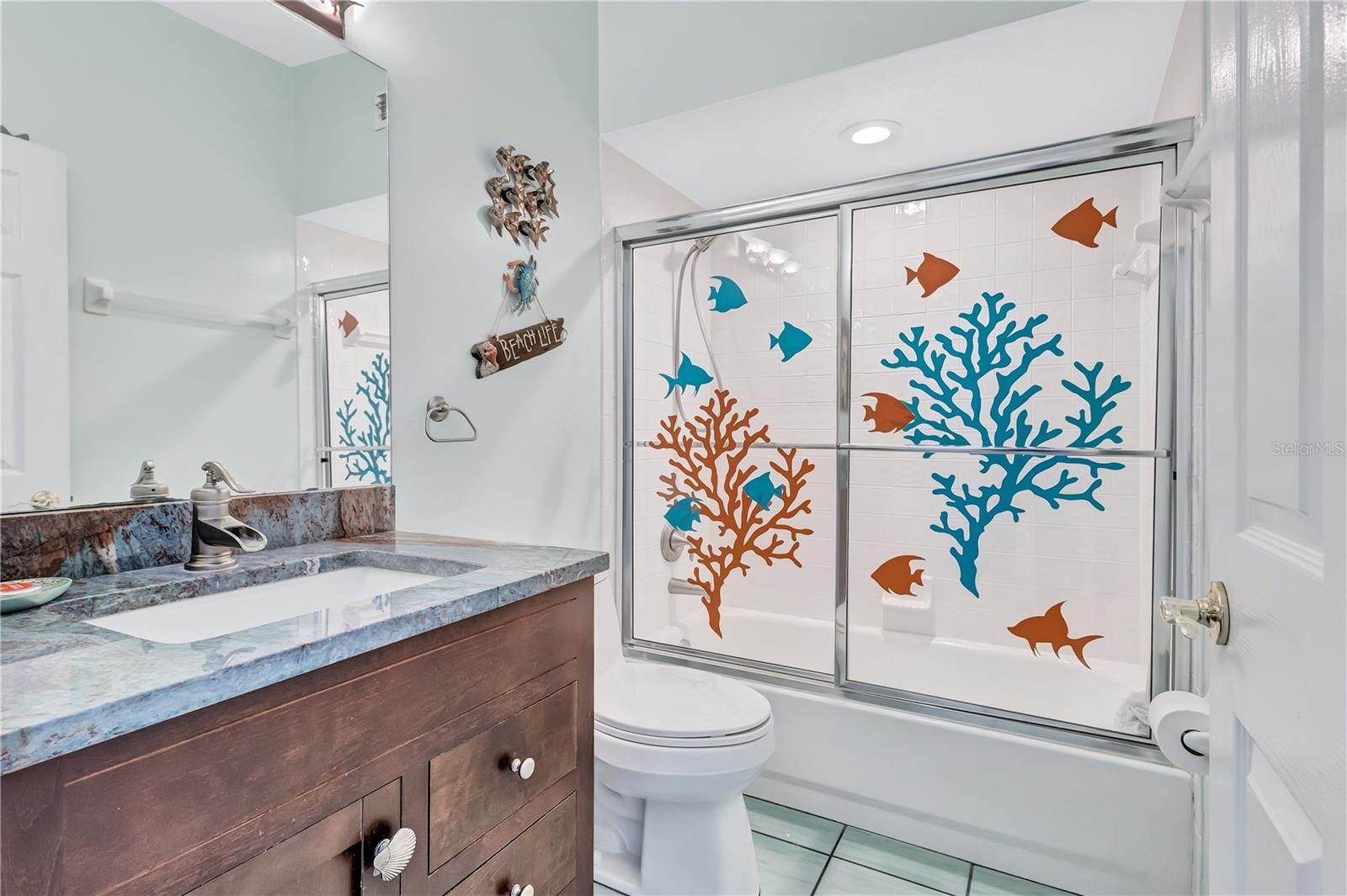 MIRABELLA TWNHMS SUB - Residential