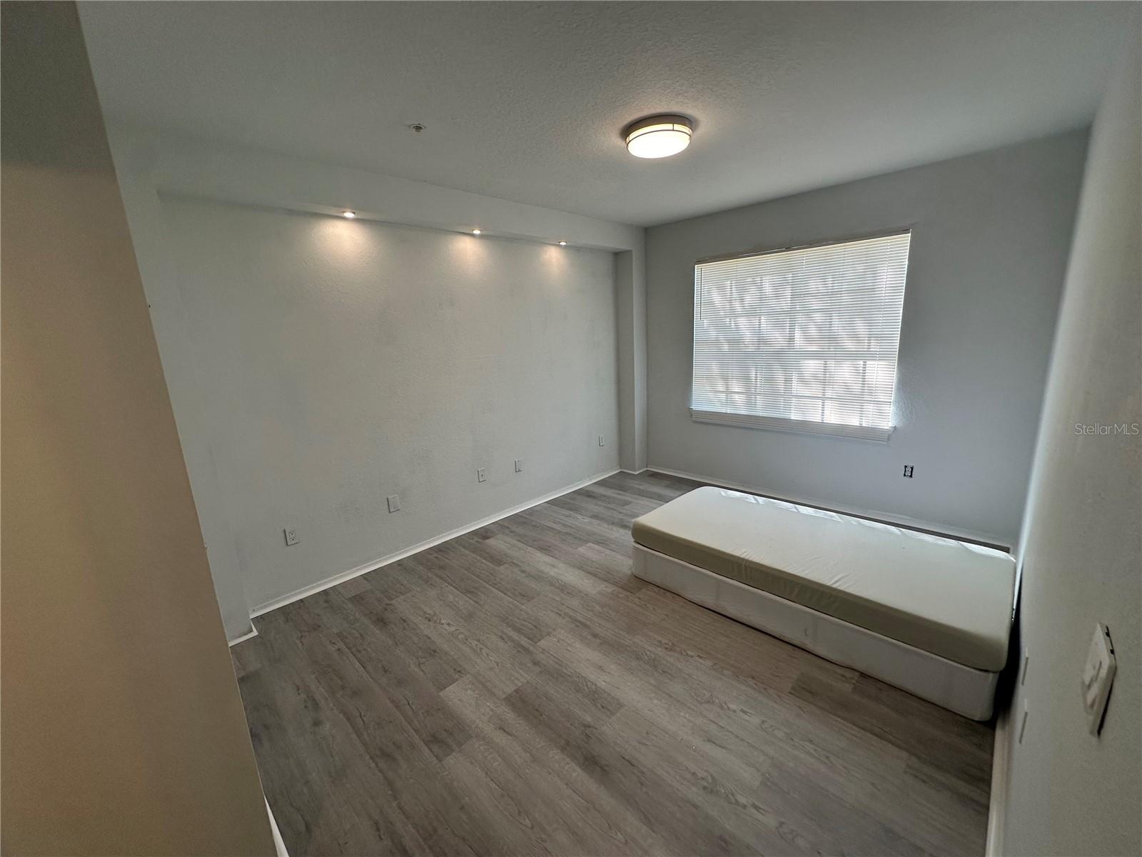 MADISON/METROWEST - Residential