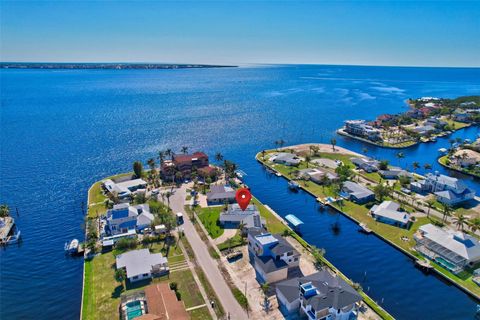 A home in PORT CHARLOTTE